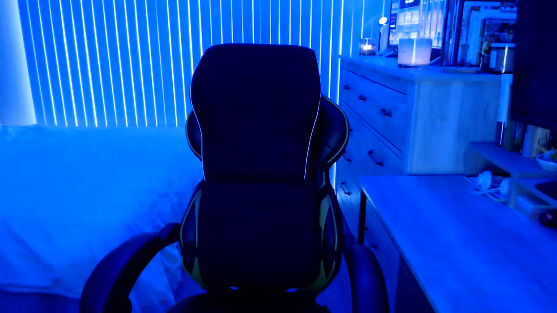 Gallery image thumbnail from Sexy_Sona's myfreecams stream on, 01/16/2023, 19:32 image 12 of 20