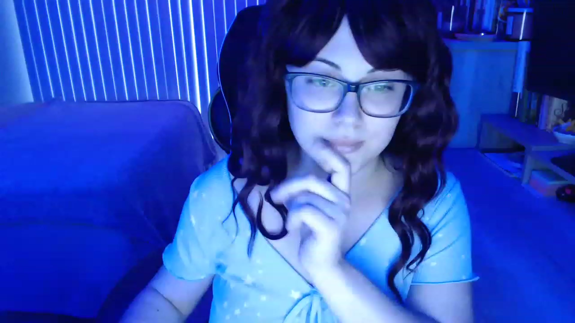 Gallery image thumbnail from Sexy_Sona's myfreecams stream on, 01/25/2023, 22:13 image 15 of 20
