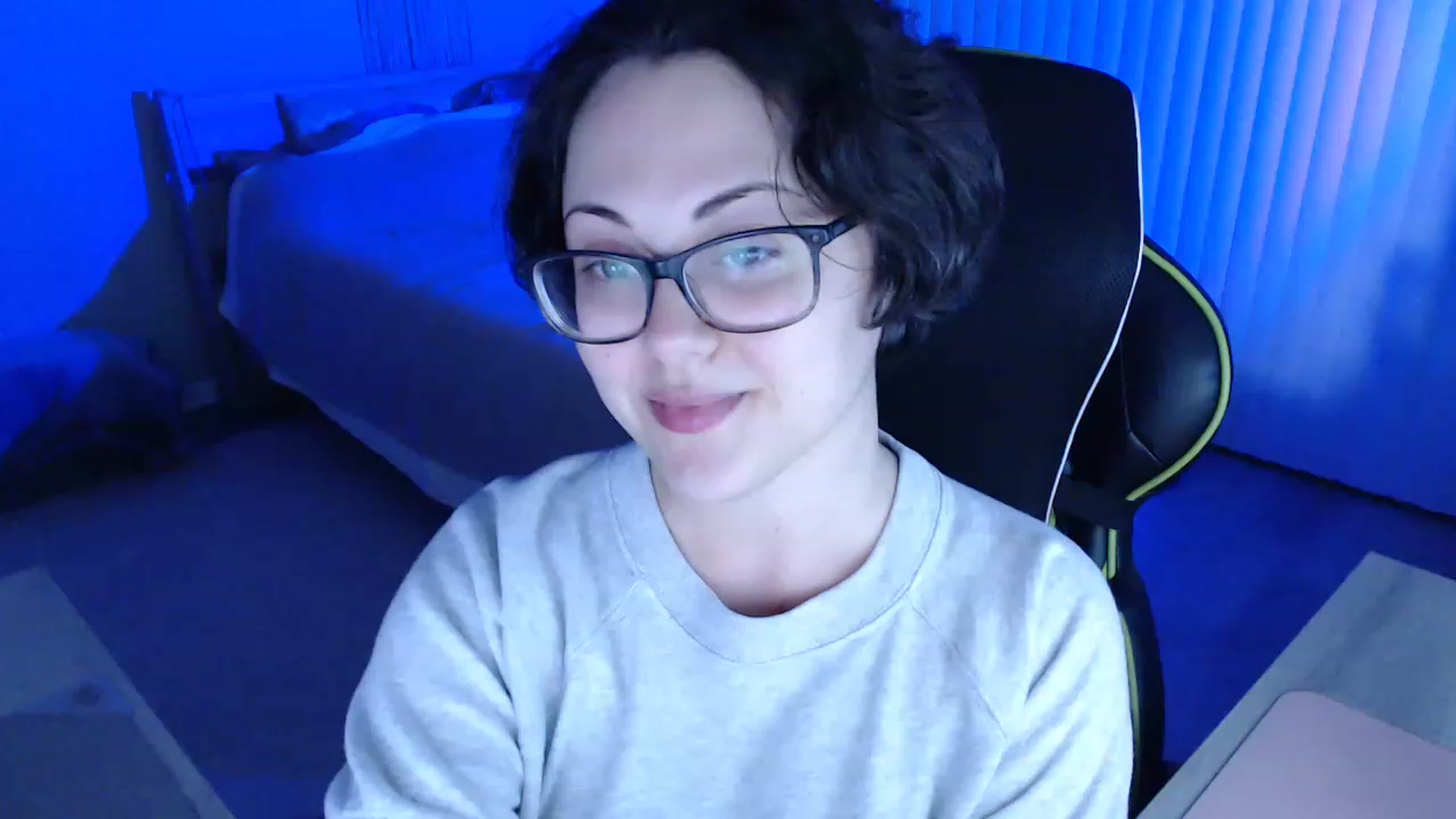Gallery image thumbnail from Sexy_Sona's myfreecams stream on, 03/08/2023, 24:05 image 16 of 20