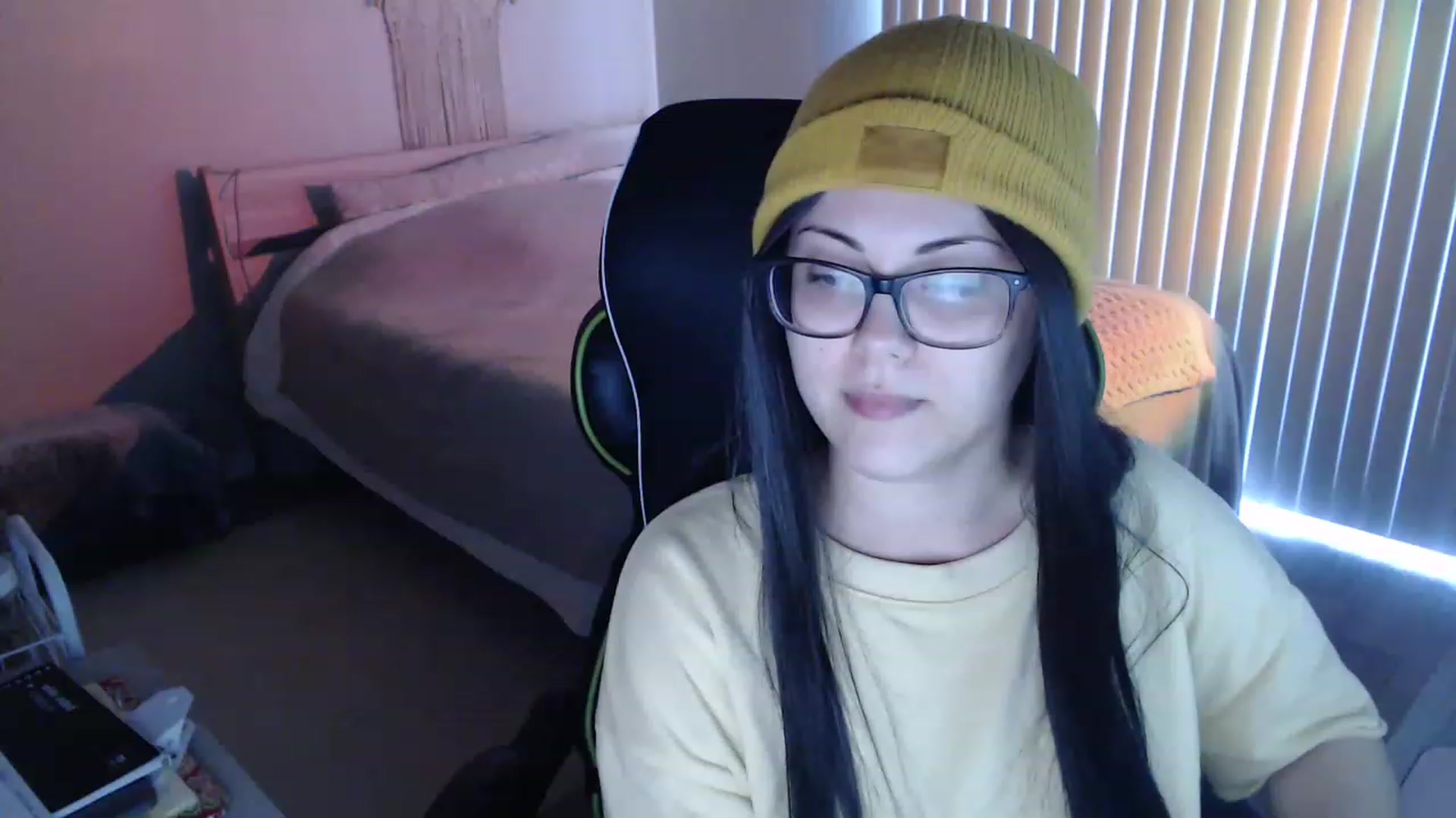 Gallery image thumbnail from Sexy_Sona's myfreecams stream on, 03/08/2023, 18:32 image 9 of 20