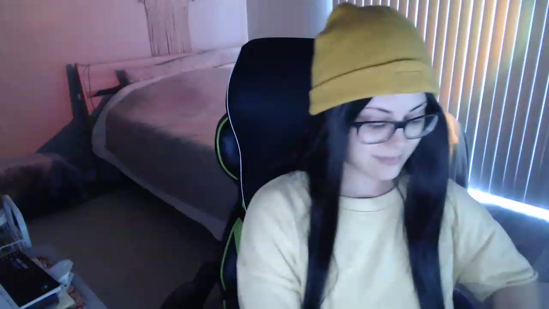 Gallery image thumbnail from Sexy_Sona's myfreecams stream on, 03/08/2023, 18:32 image 10 of 20