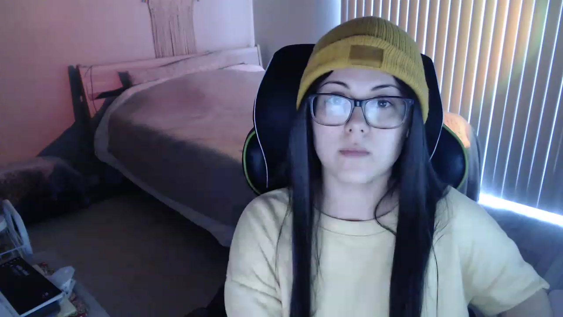 Gallery image thumbnail from Sexy_Sona's myfreecams stream on, 03/08/2023, 18:32 image 15 of 20