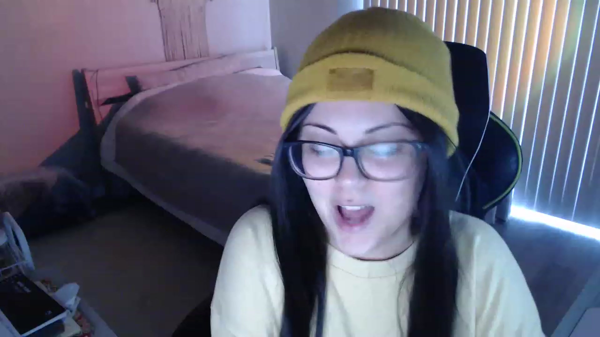 Gallery image thumbnail from Sexy_Sona's myfreecams stream on, 03/08/2023, 19:09 image 10 of 20