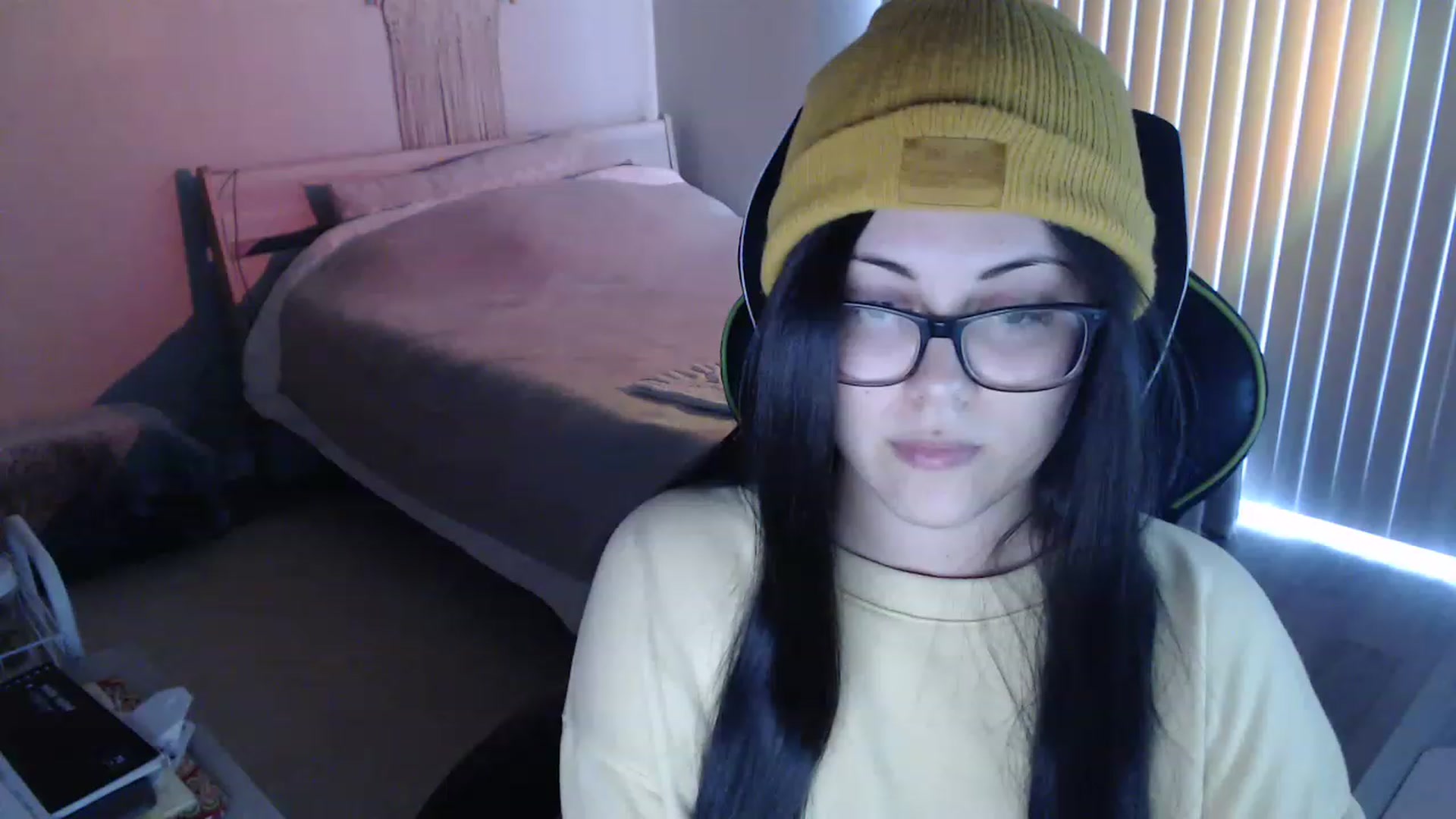 Gallery image thumbnail from Sexy_Sona's myfreecams stream on, 03/08/2023, 19:09 image 6 of 20