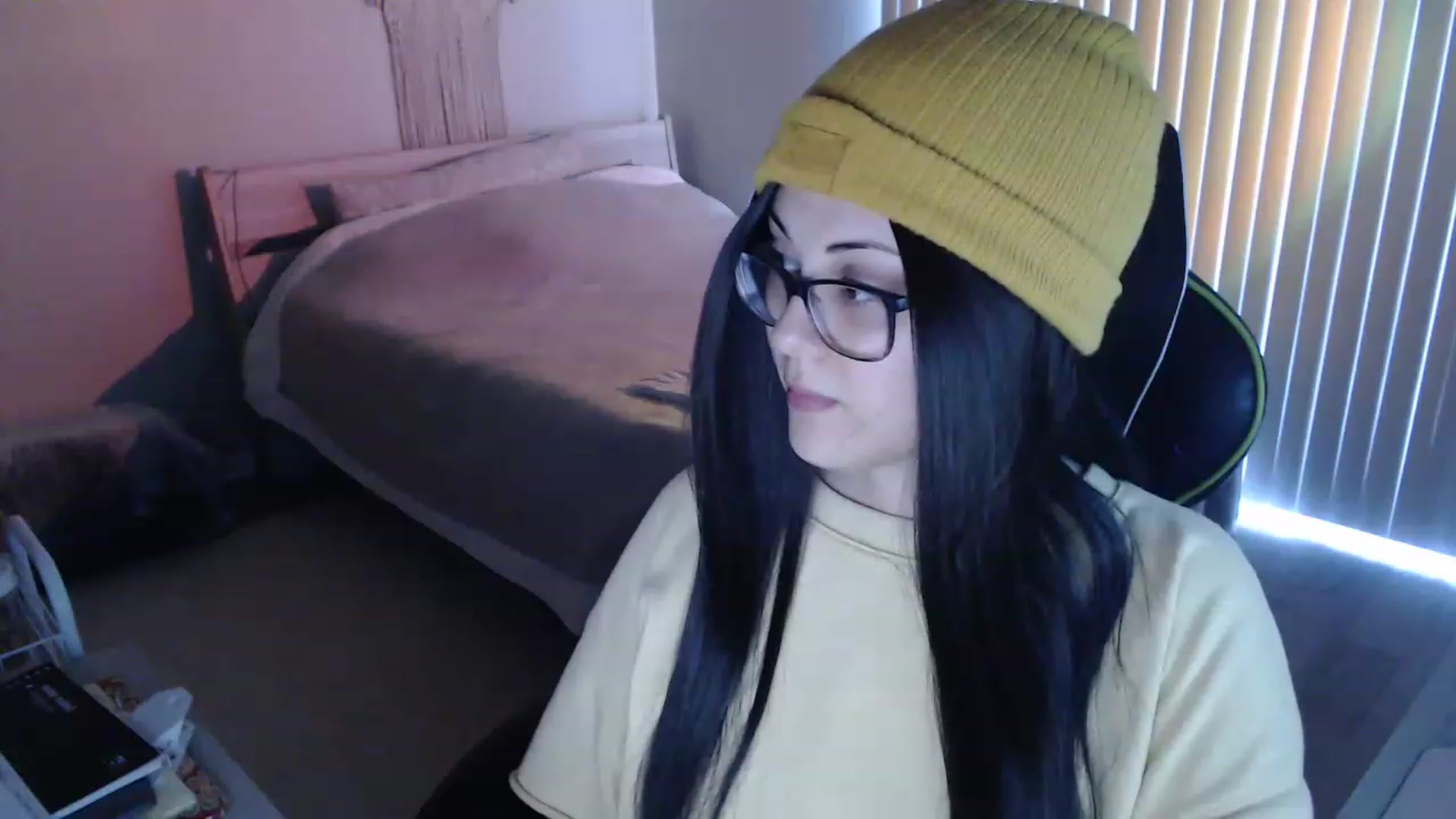 Gallery image thumbnail from Sexy_Sona's myfreecams stream on, 03/08/2023, 19:09 image 5 of 20