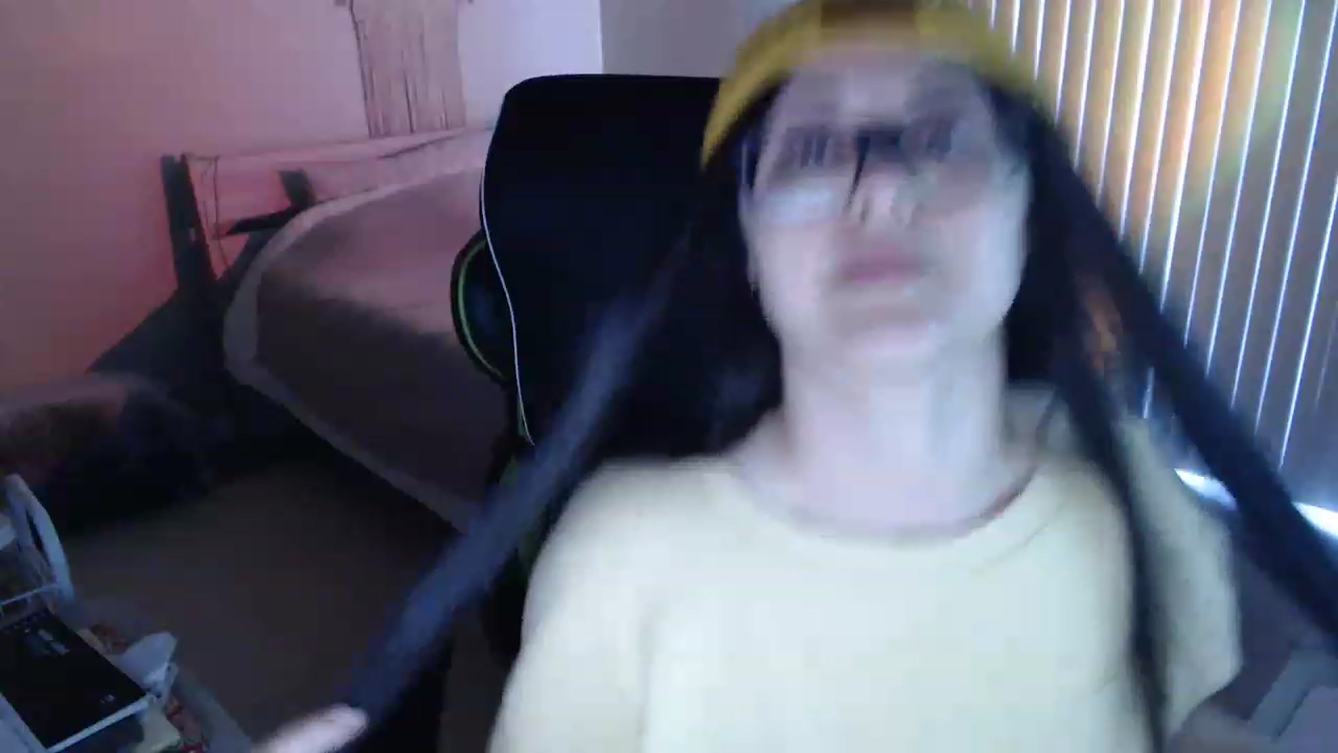 Gallery image thumbnail from Sexy_Sona's myfreecams stream on, 03/08/2023, 19:09 image 15 of 20