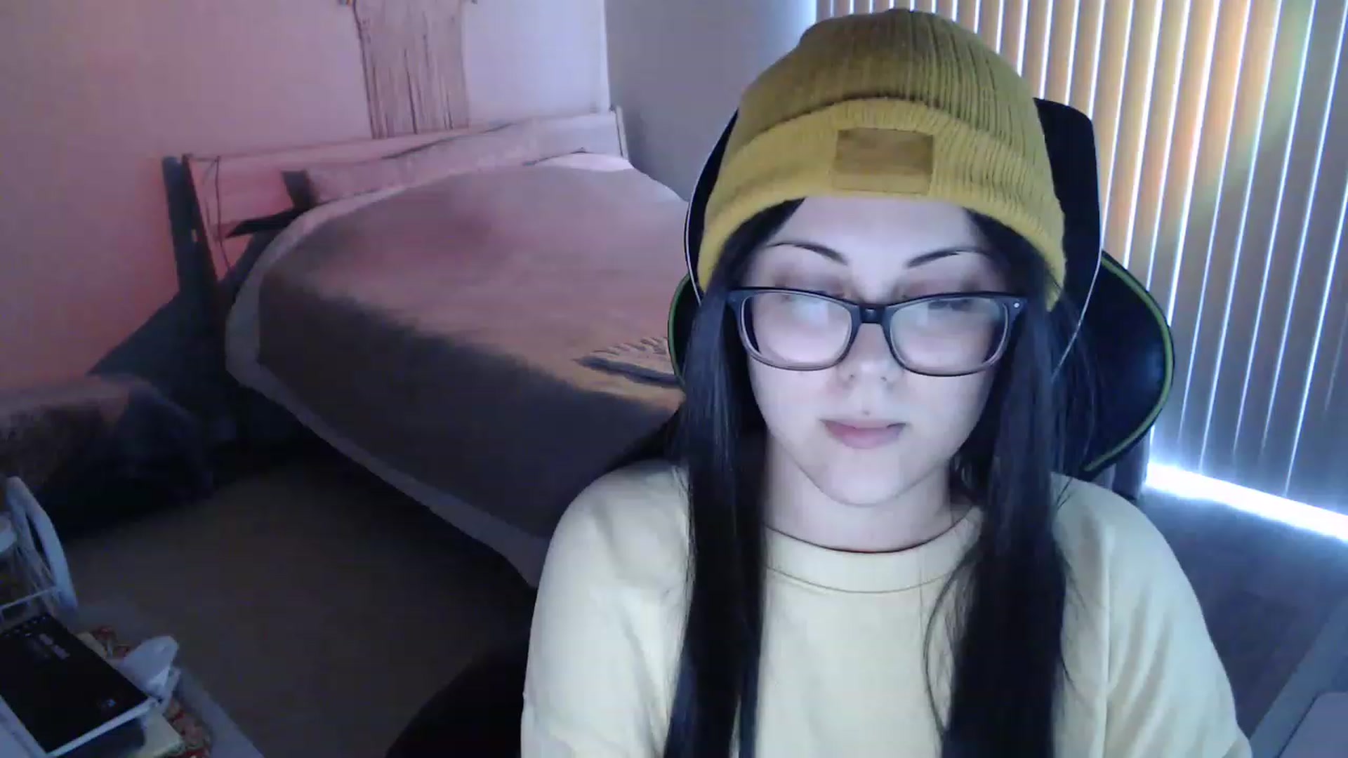 Gallery image thumbnail from Sexy_Sona's myfreecams stream on, 03/08/2023, 19:09 image 9 of 20