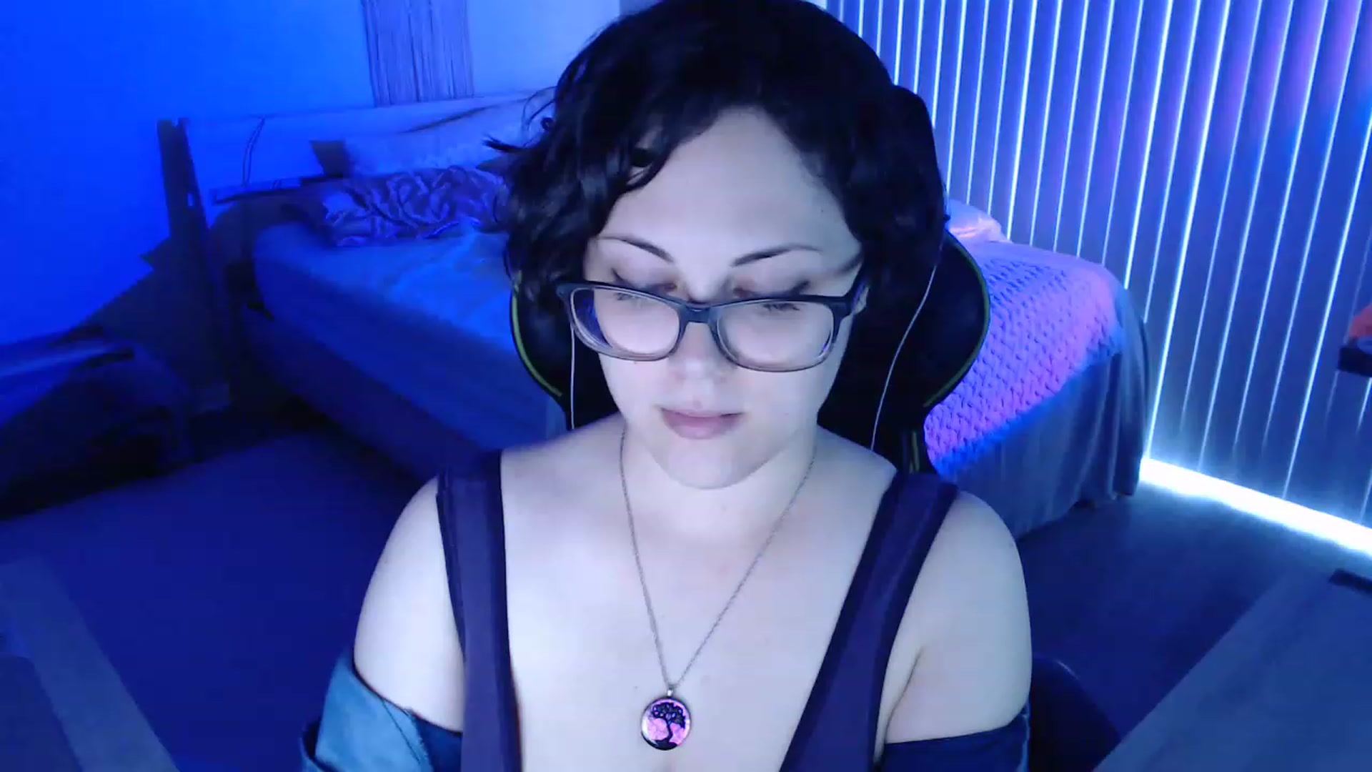 Gallery image thumbnail from Sexy_Sona's myfreecams stream on, 03/11/2023, 20:47 image 6 of 20