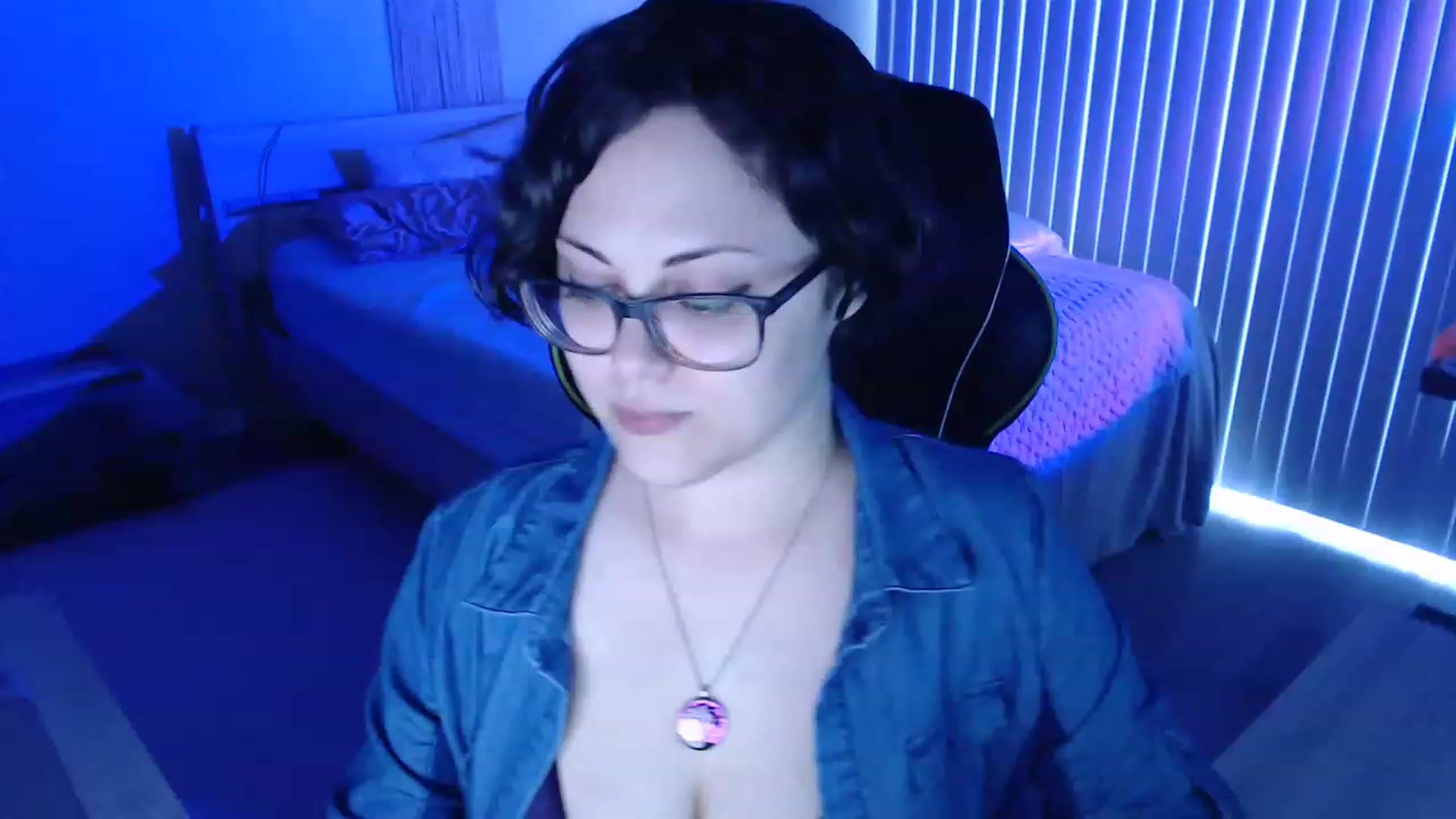 Gallery image thumbnail from Sexy_Sona's myfreecams stream on, 03/11/2023, 20:47 image 4 of 20