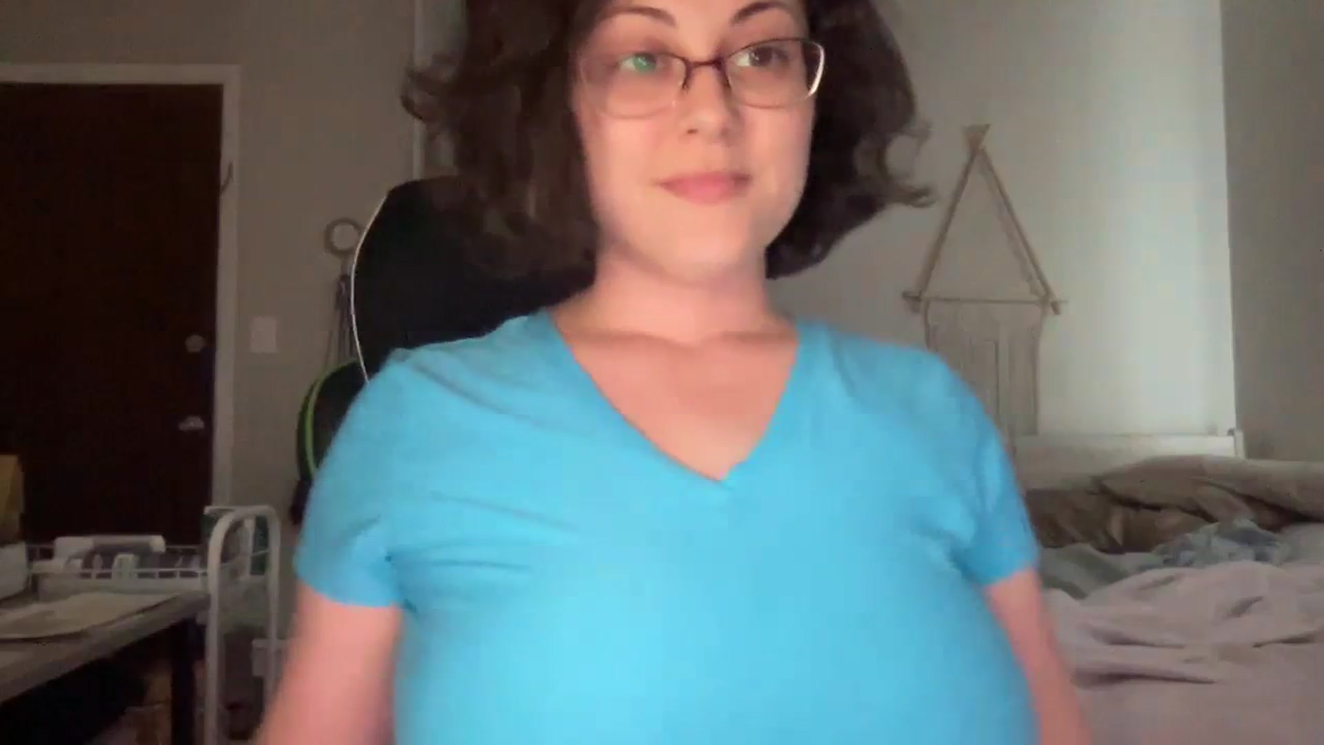 Gallery image thumbnail from Sexy_Sona's myfreecams stream on, 08/03/2023, 19:59 image 3 of 20