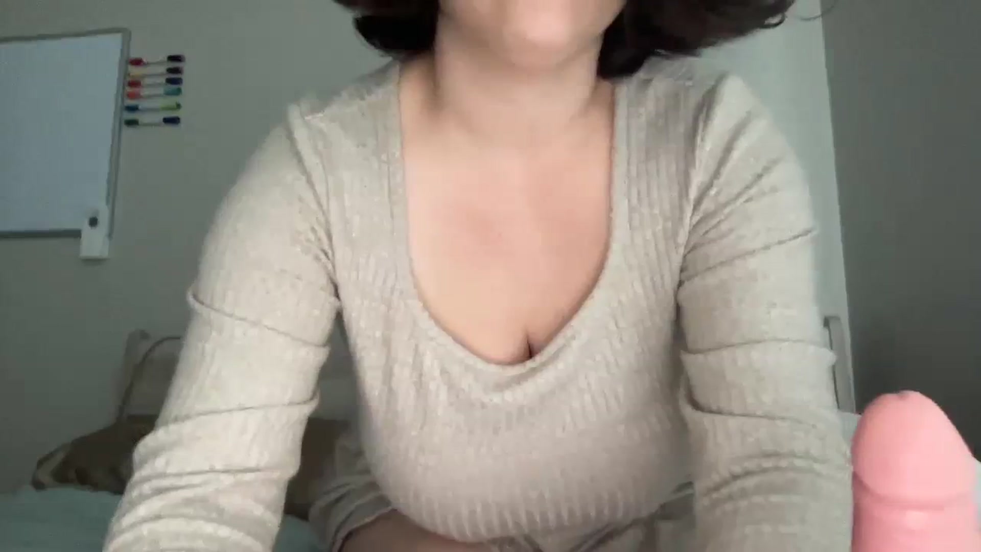 Gallery image thumbnail from Sexy_Sona's myfreecams stream on, 08/16/2023, 17:38 image 4 of 20