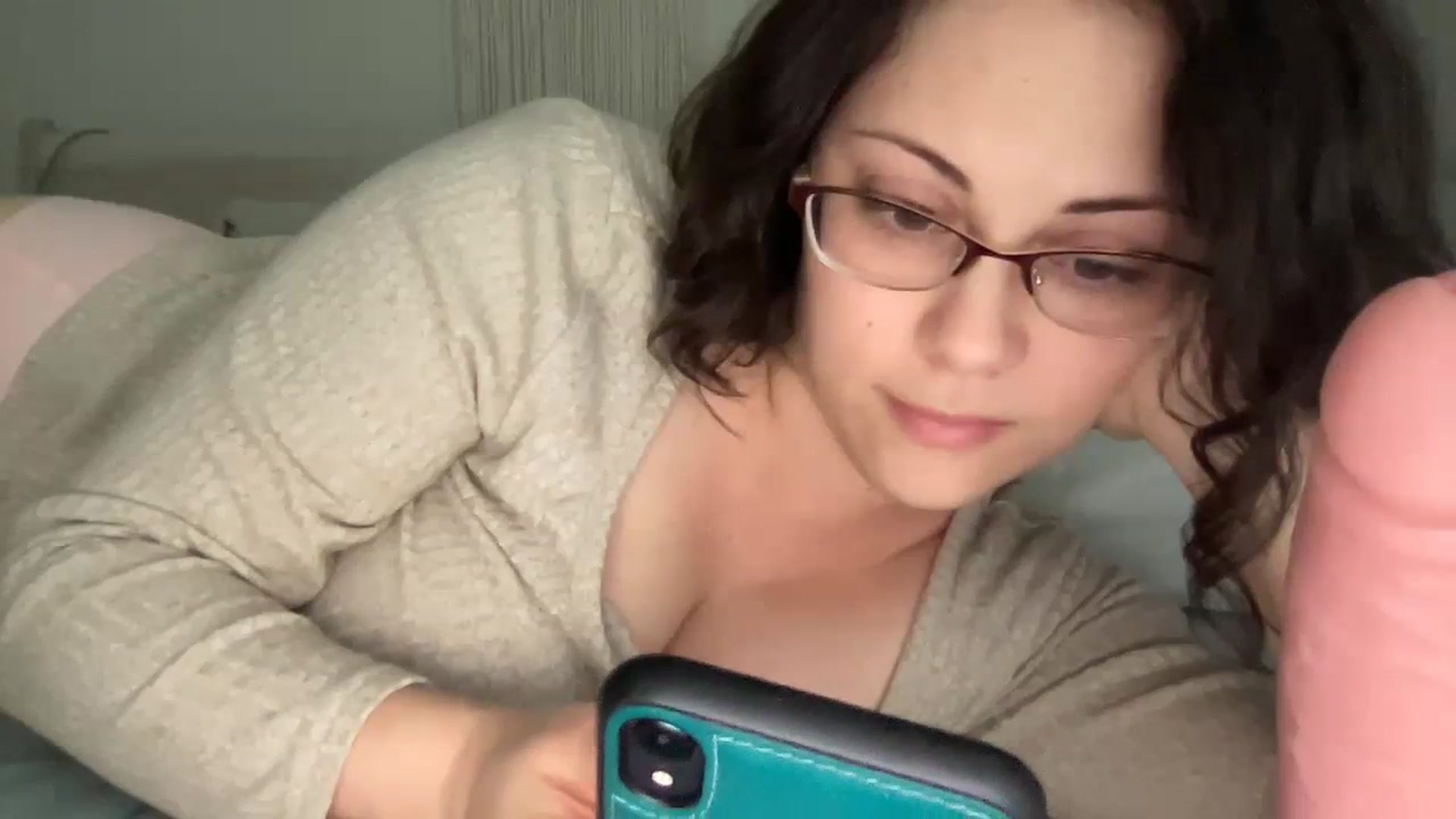Gallery image thumbnail from Sexy_Sona's myfreecams stream on, 08/16/2023, 18:27 image 4 of 20