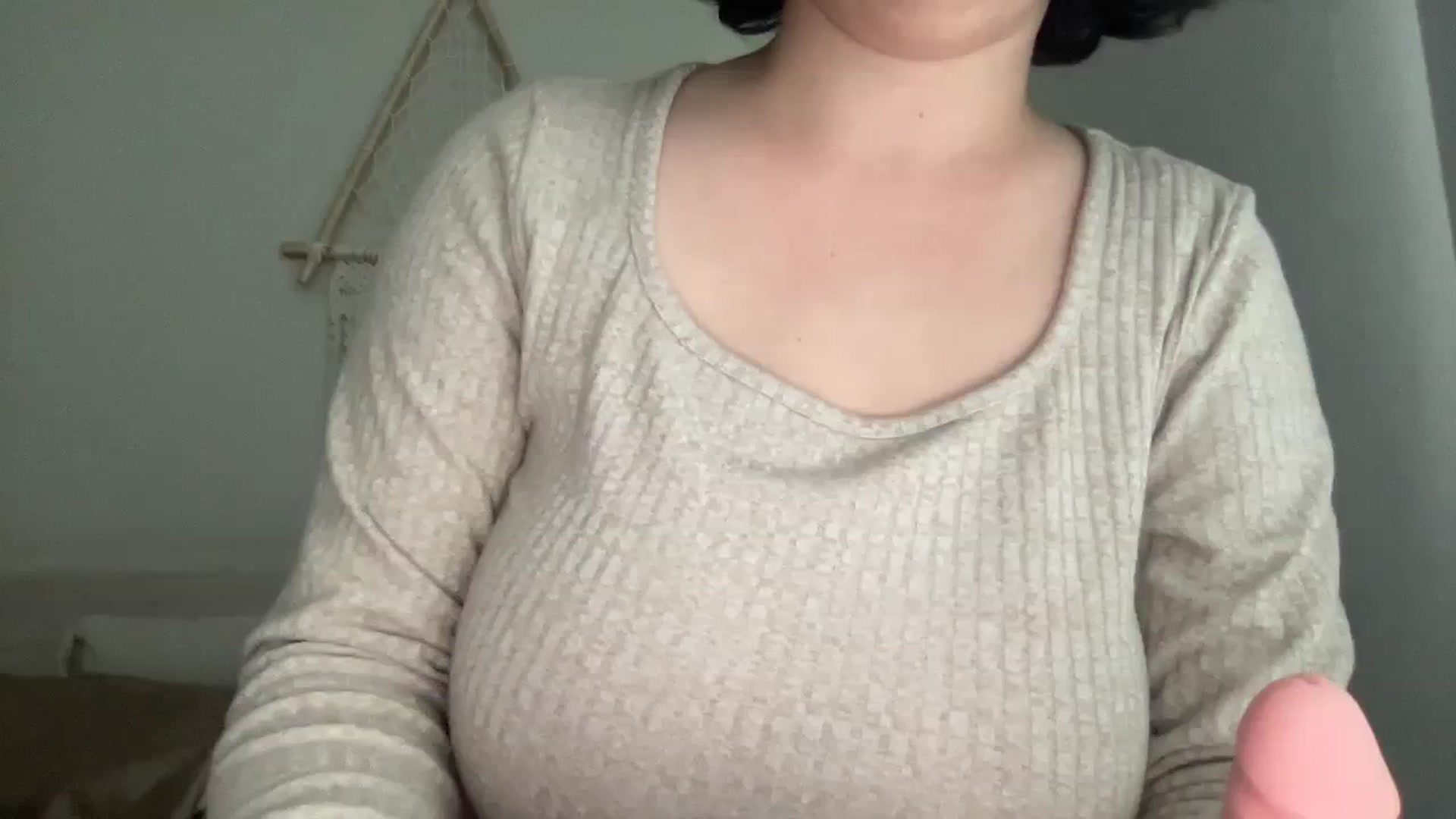 Gallery image thumbnail from Sexy_Sona's myfreecams stream on, 08/16/2023, 19:25 image 1 of 20
