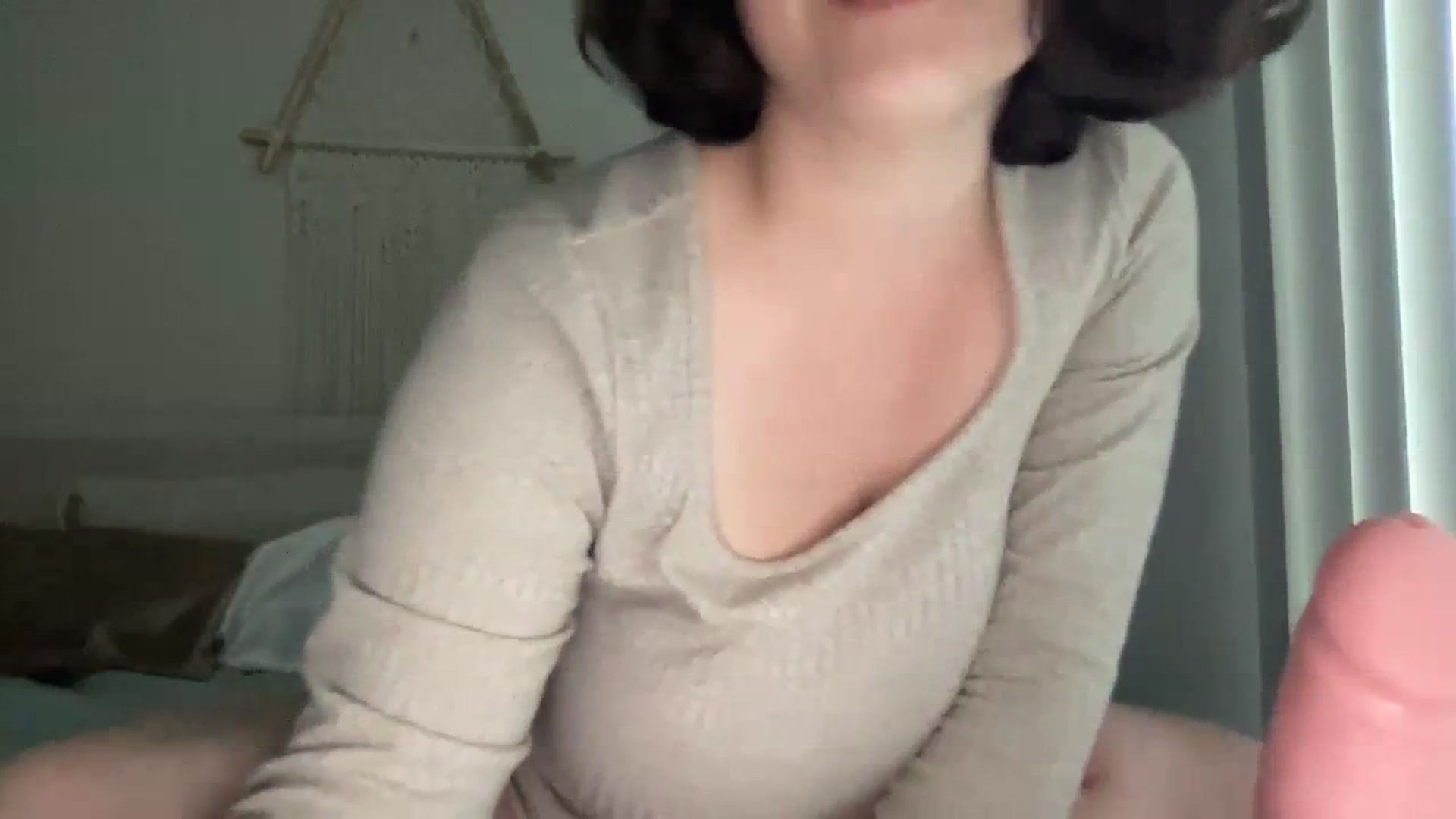 Gallery image thumbnail from Sexy_Sona's myfreecams stream on, 08/16/2023, 19:25 image 6 of 20
