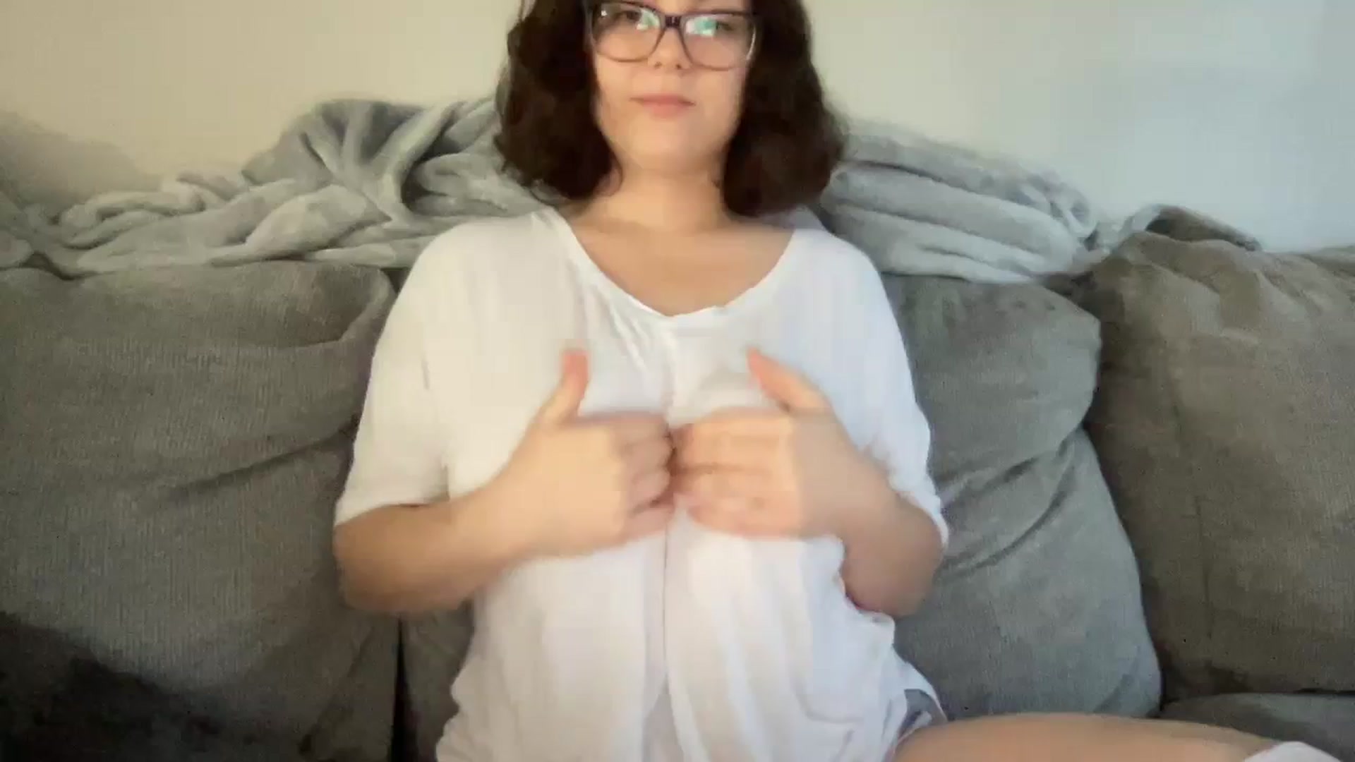 Gallery image thumbnail from Sexy_Sona's myfreecams stream on, 12/06/2023, 13:33 image 6 of 20