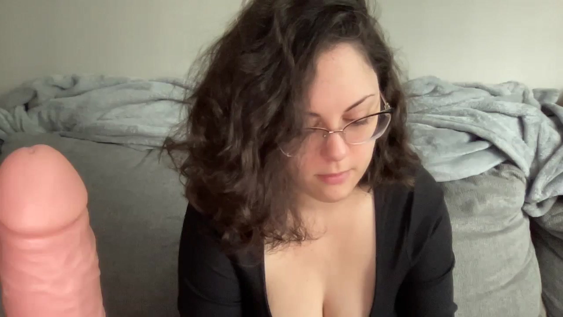 Gallery image thumbnail from Sexy_Sona's myfreecams stream on, 01/24/2024, 18:05 image 16 of 20