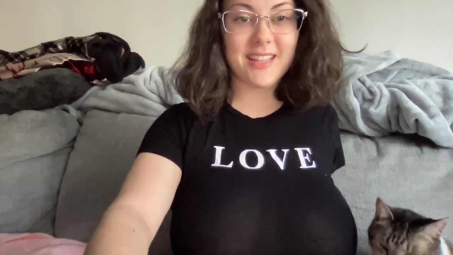 Gallery image thumbnail from Sexy_Sona's myfreecams stream on, 02/01/2024, 17:21 image 8 of 20