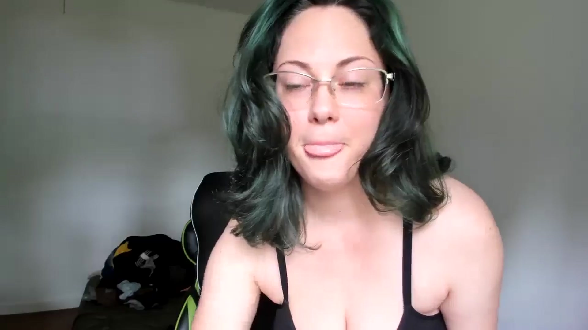 Gallery image thumbnail from Sexy_Sona's myfreecams stream on, 09/01/2025, 18:31 image 7 of 20