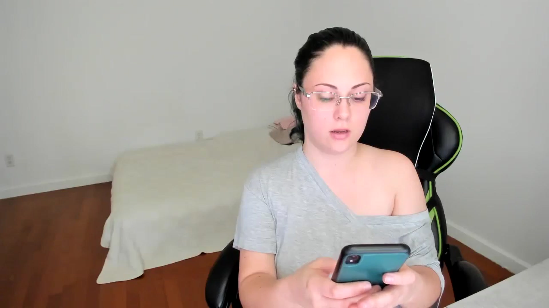 Gallery image thumbnail from Sexy_Sona's myfreecams stream on, 09/10/2025, 17:01 image 20 of 20