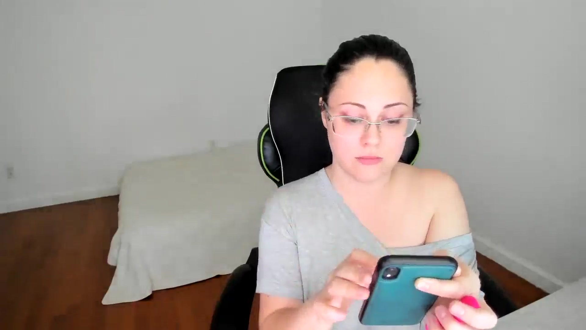 Gallery image thumbnail from Sexy_Sona's myfreecams stream on, 09/10/2025, 17:27 image 20 of 20