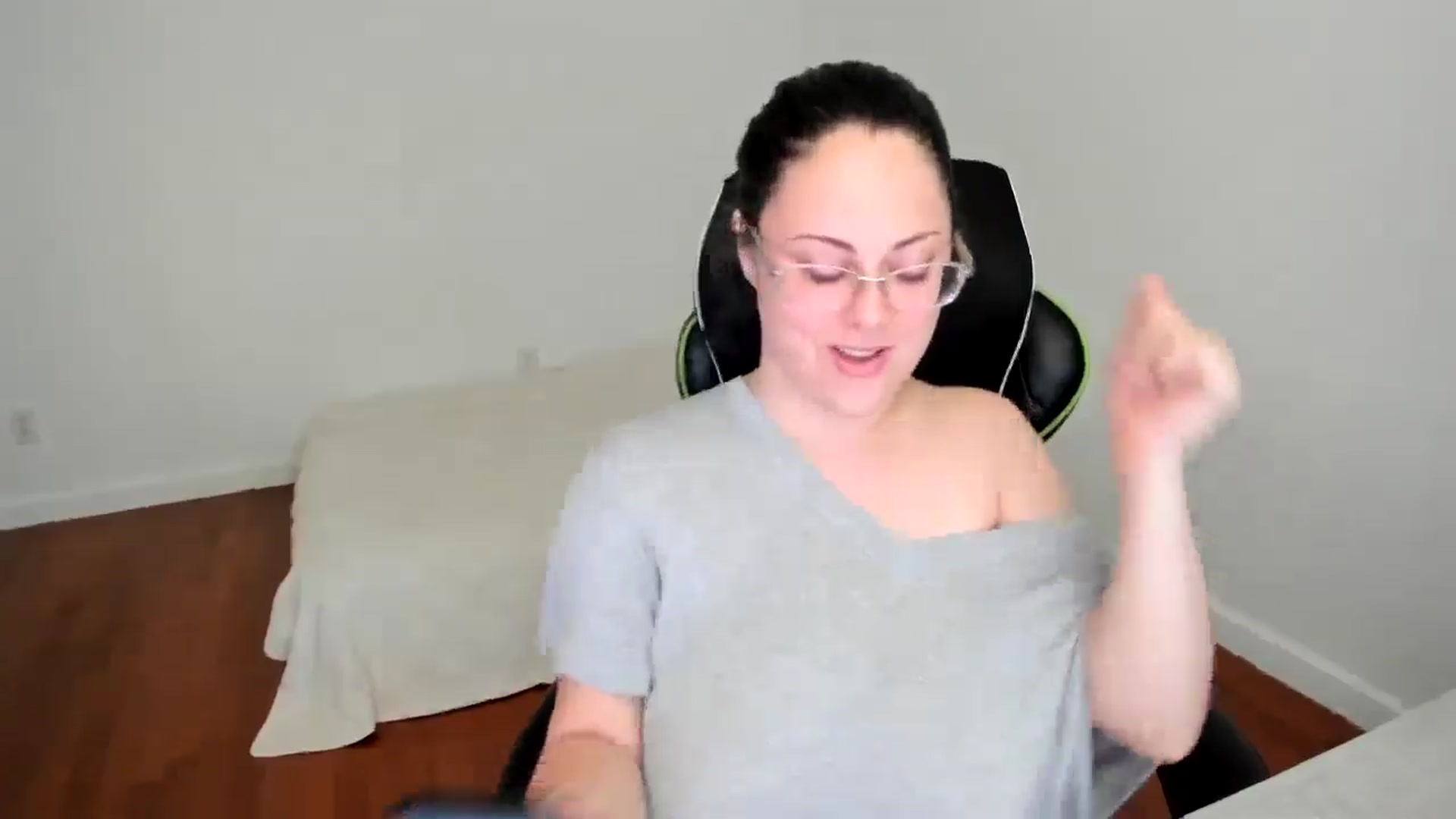 Gallery image thumbnail from Sexy_Sona's myfreecams stream on, 09/10/2025, 17:27 image 16 of 20