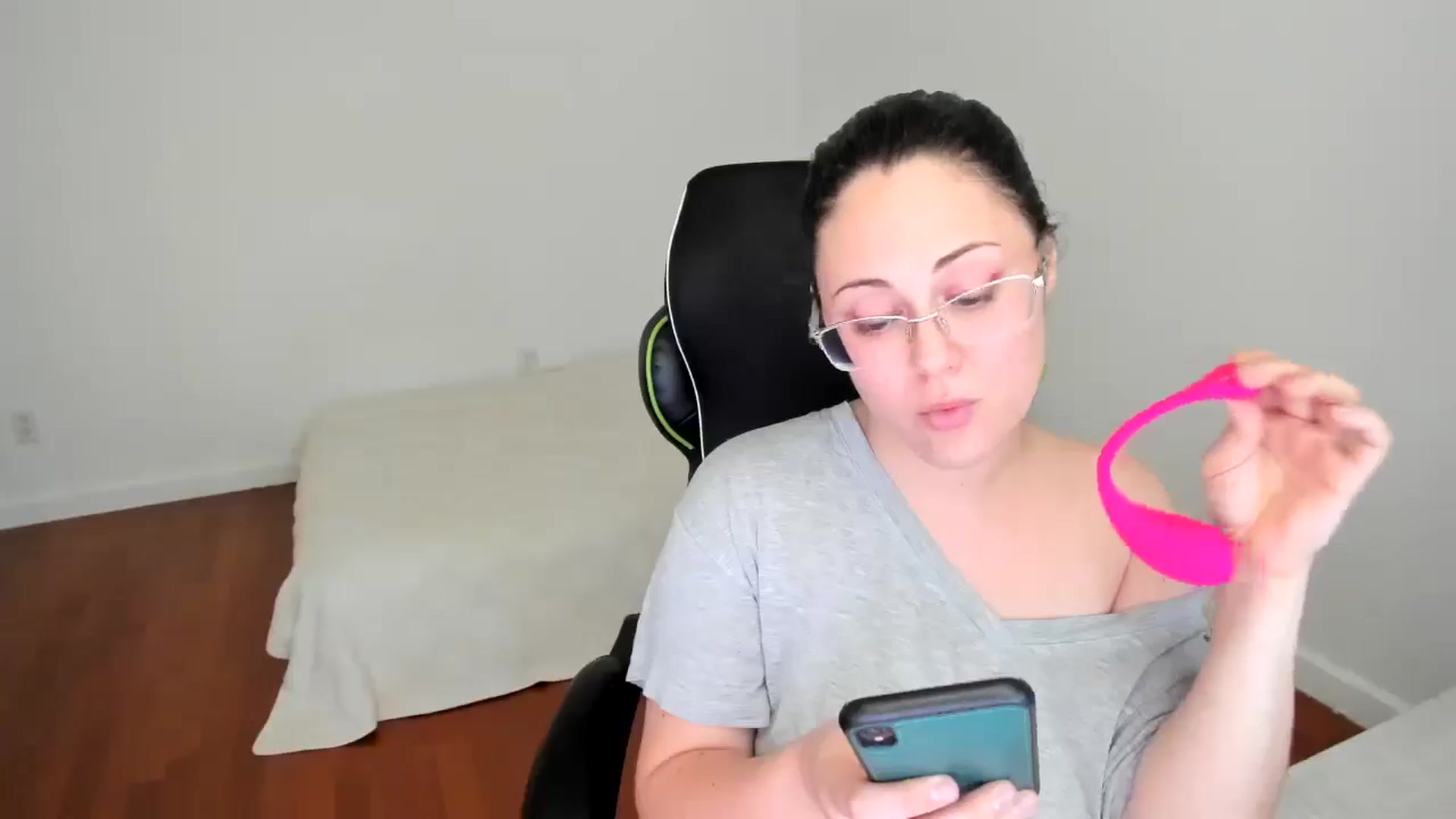 Gallery image thumbnail from Sexy_Sona's myfreecams stream on, 09/10/2025, 17:27 image 18 of 20