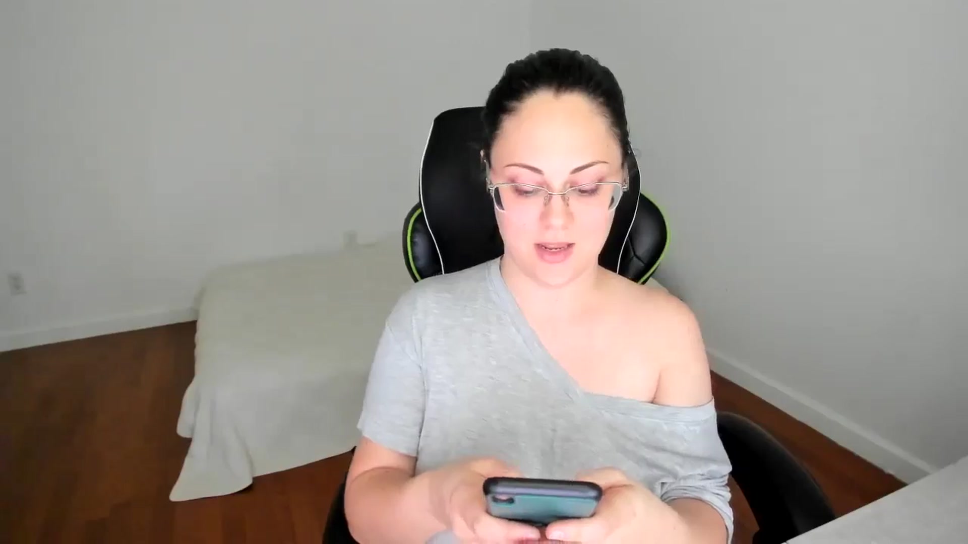 Gallery image thumbnail from Sexy_Sona's myfreecams stream on, 09/10/2025, 17:27 image 6 of 20