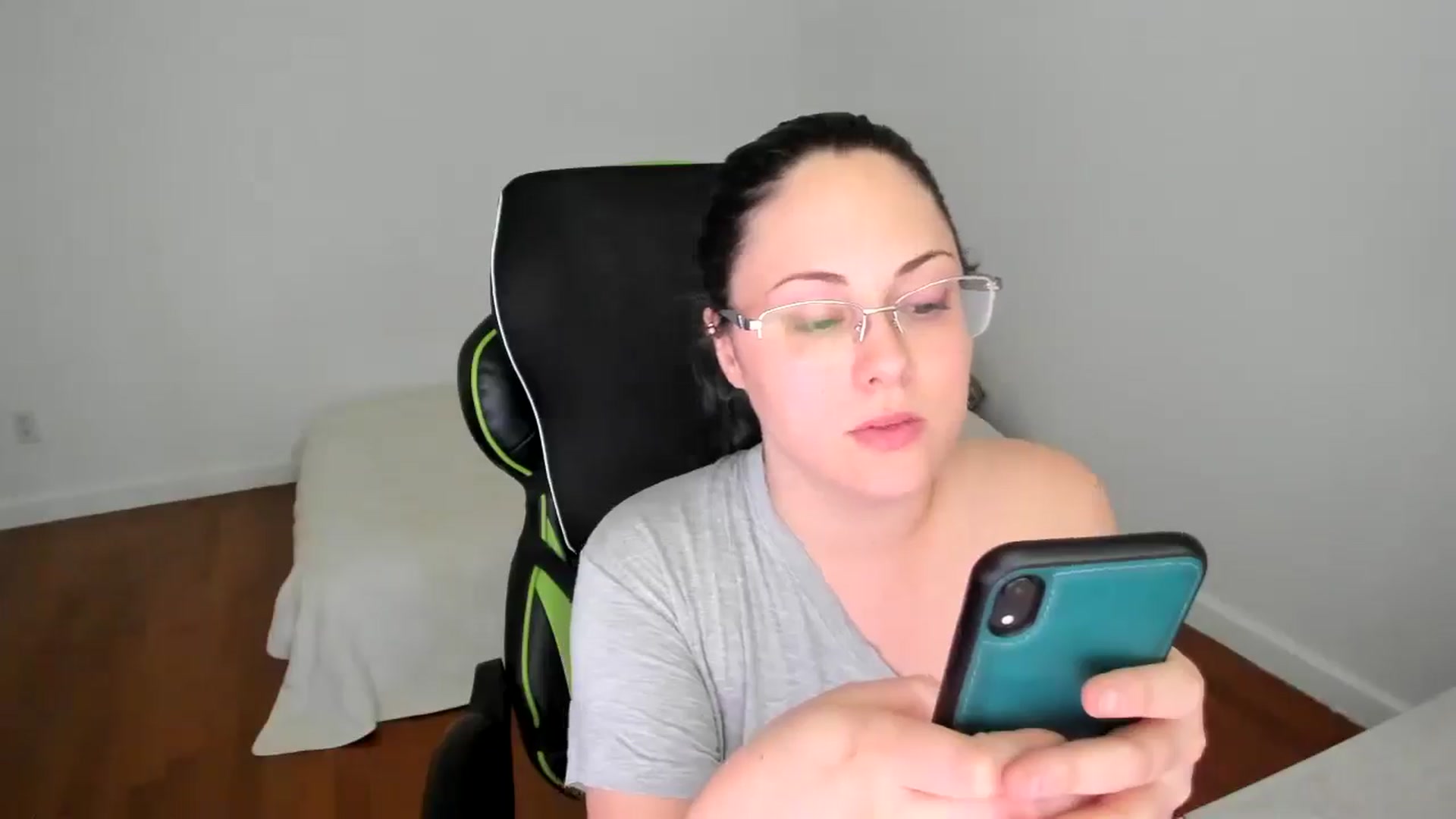 Gallery image thumbnail from Sexy_Sona's myfreecams stream on, 09/10/2025, 18:10 image 12 of 20