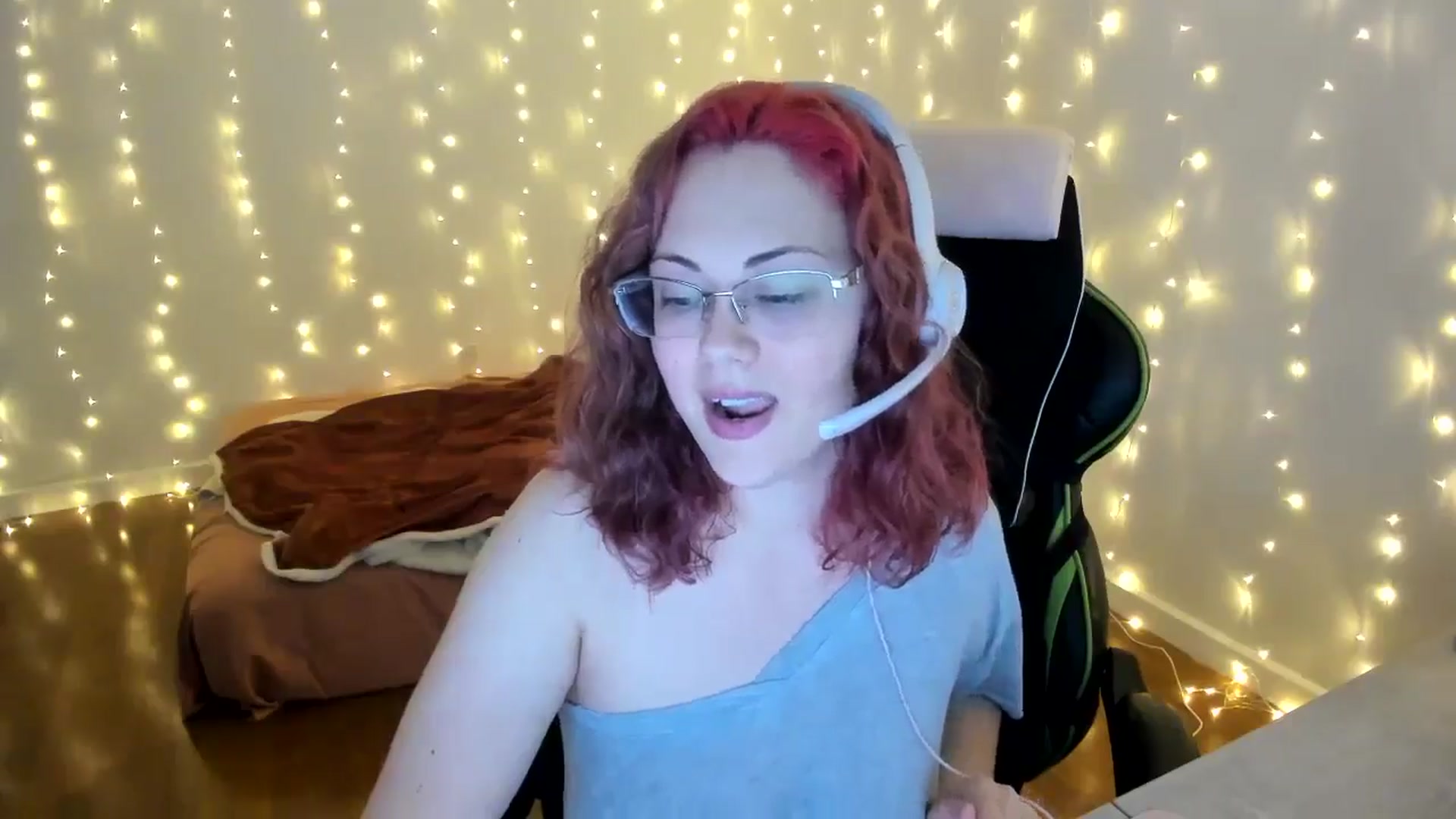 Gallery image thumbnail from Sexy_Sona's myfreecams stream on, 10/01/2025, 22:52 image 11 of 20