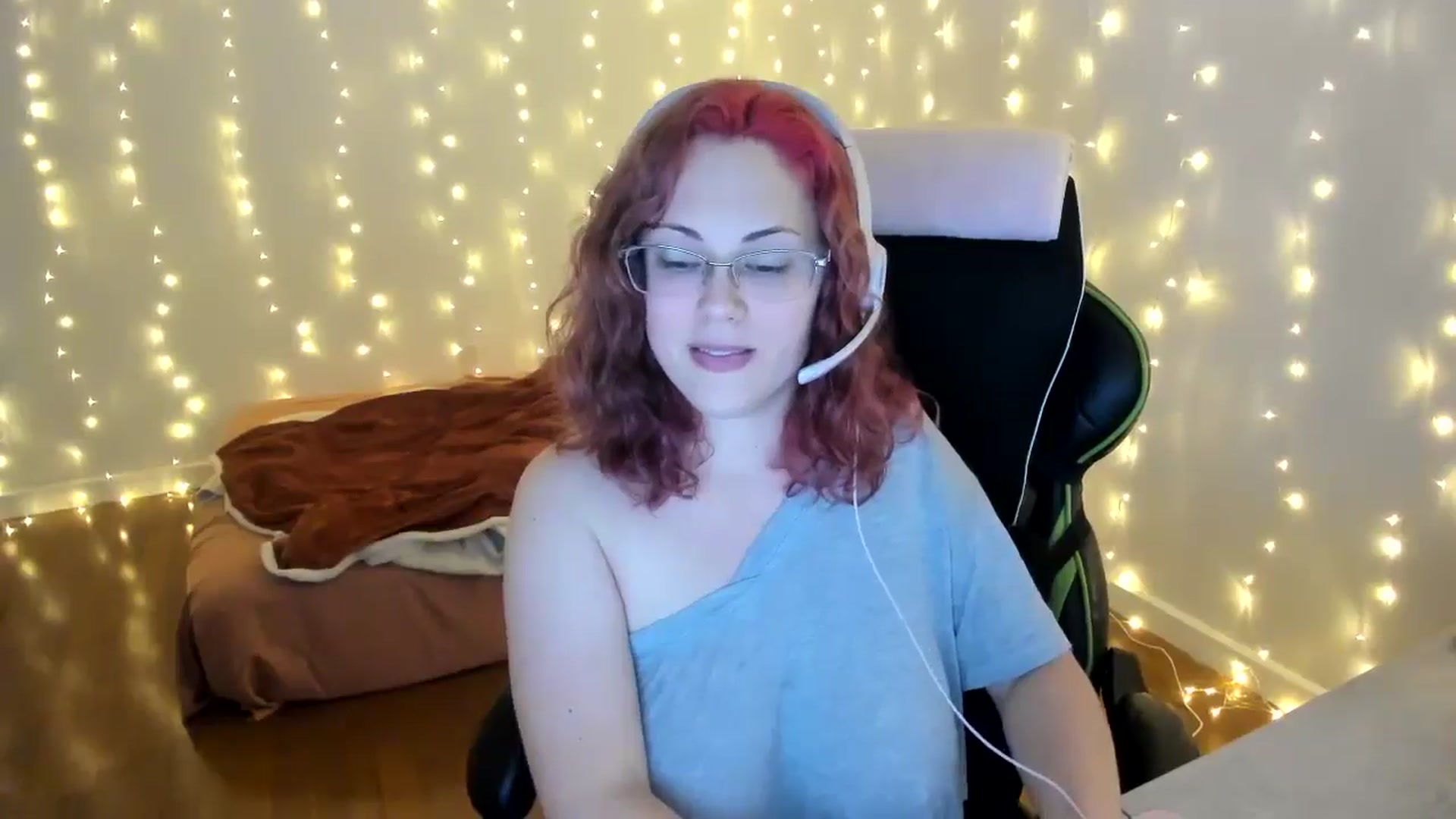 Gallery image thumbnail from Sexy_Sona's myfreecams stream on, 10/01/2025, 22:52 image 12 of 20