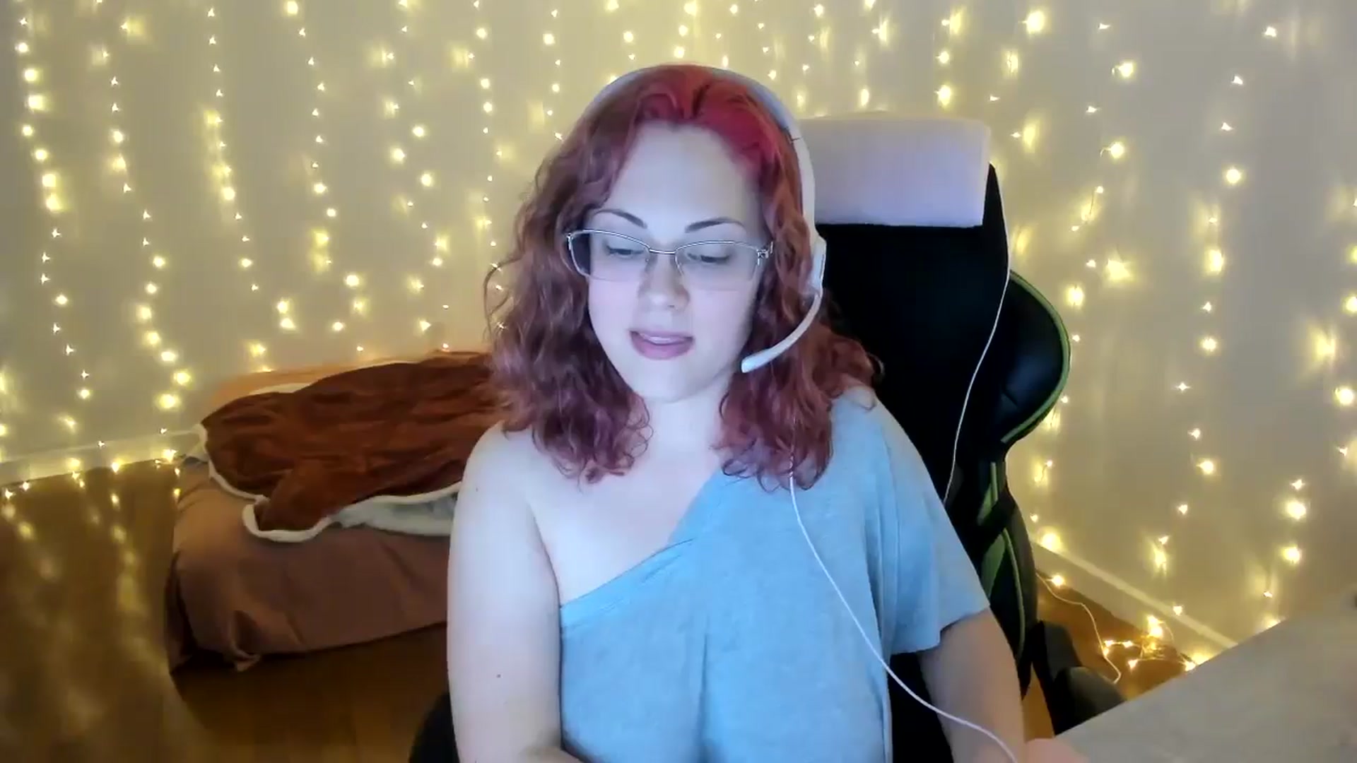 Gallery image thumbnail from Sexy_Sona's myfreecams stream on, 10/01/2025, 22:52 image 20 of 20