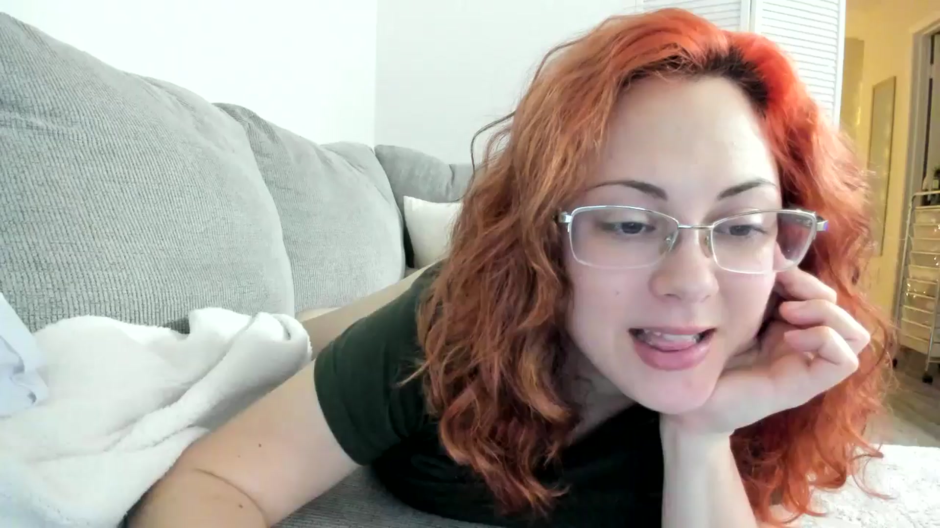 Gallery image thumbnail from Sexy_Sona's myfreecams stream on, 10/27/2025, 19:27 image 7 of 20
