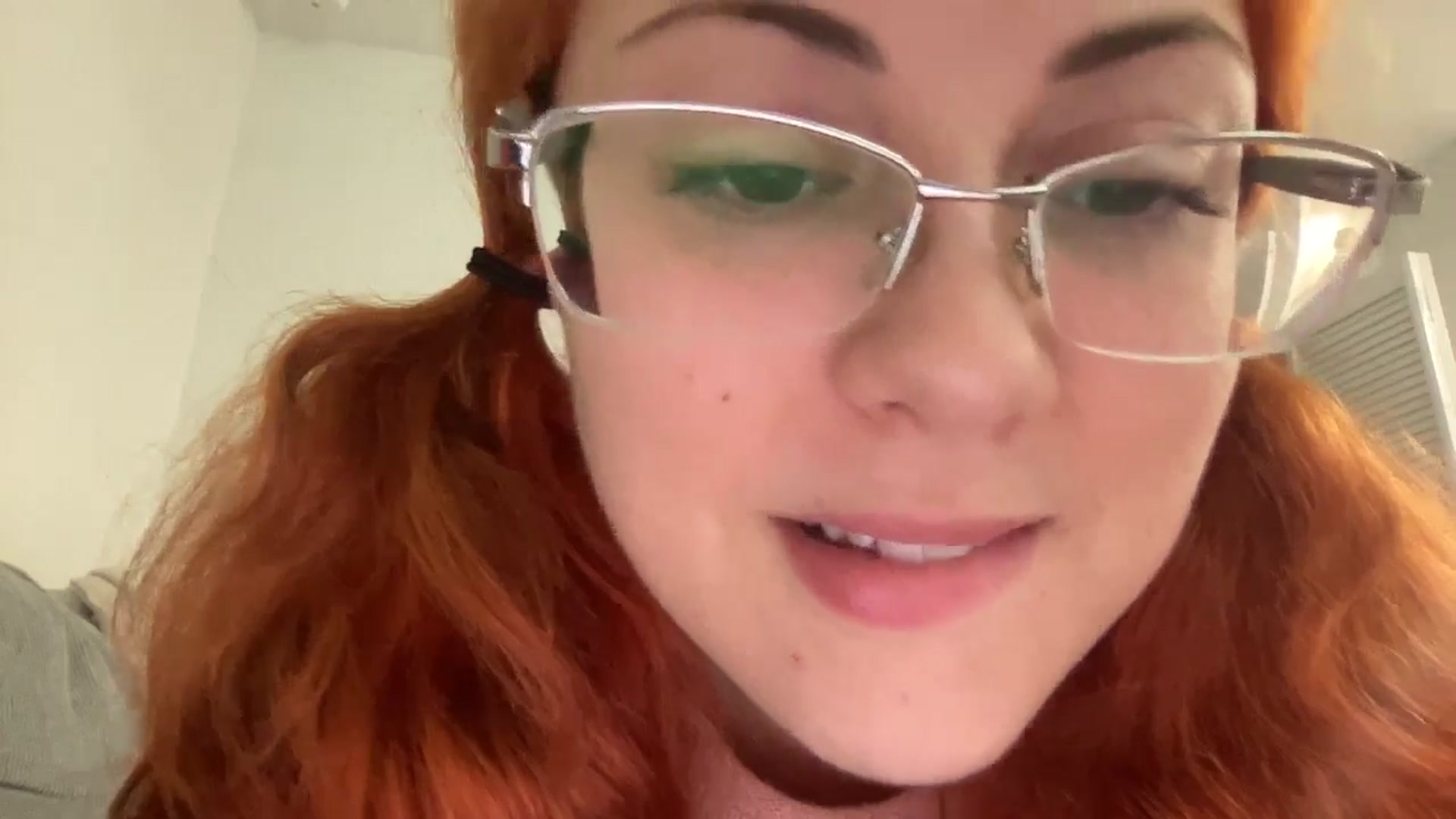 Gallery image thumbnail from Sexy_Sona's myfreecams stream on, 12/11/2025, 17:20 image 18 of 20