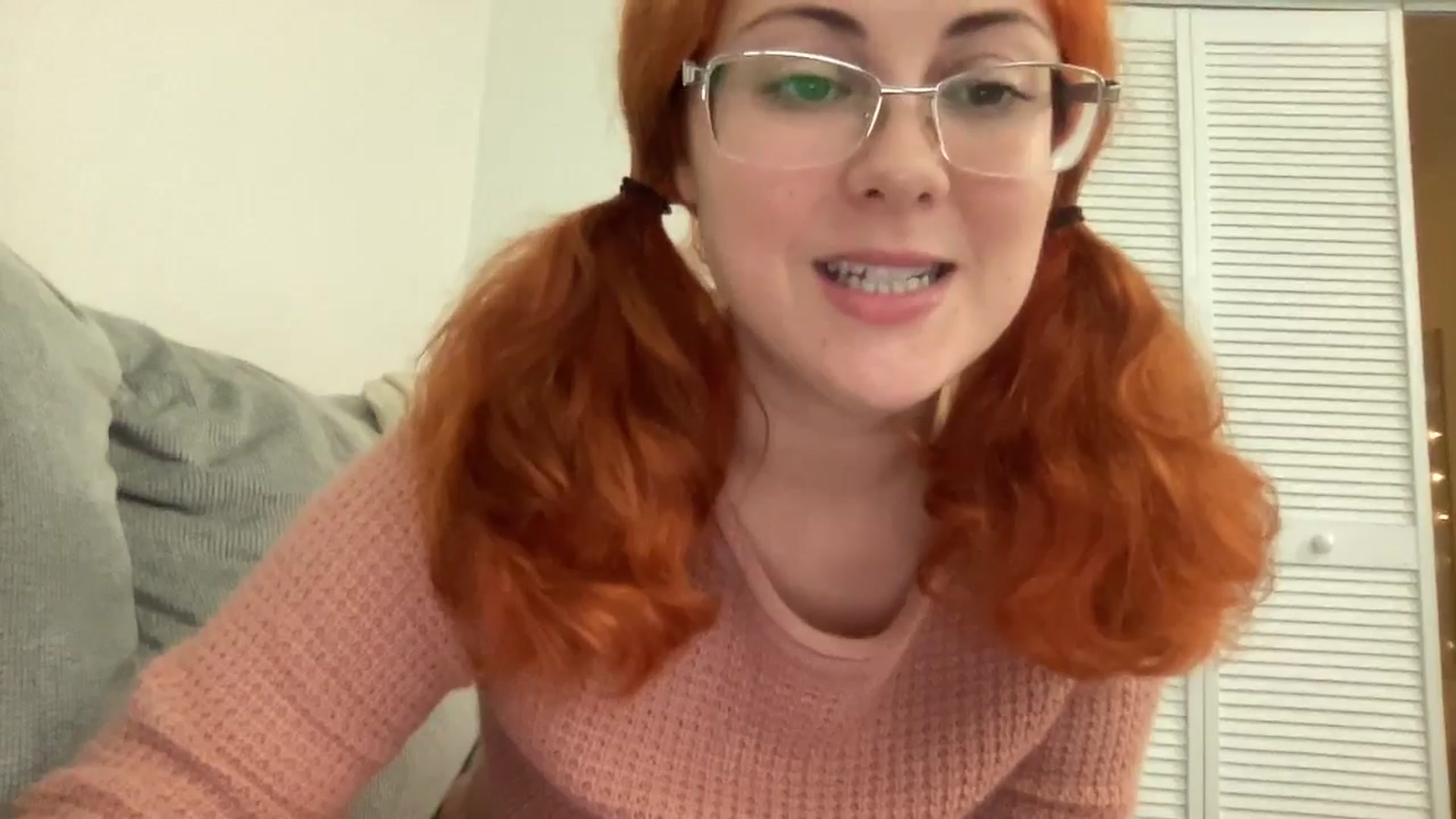 Gallery image thumbnail from Sexy_Sona's myfreecams stream on, 12/11/2025, 19:37 image 8 of 20