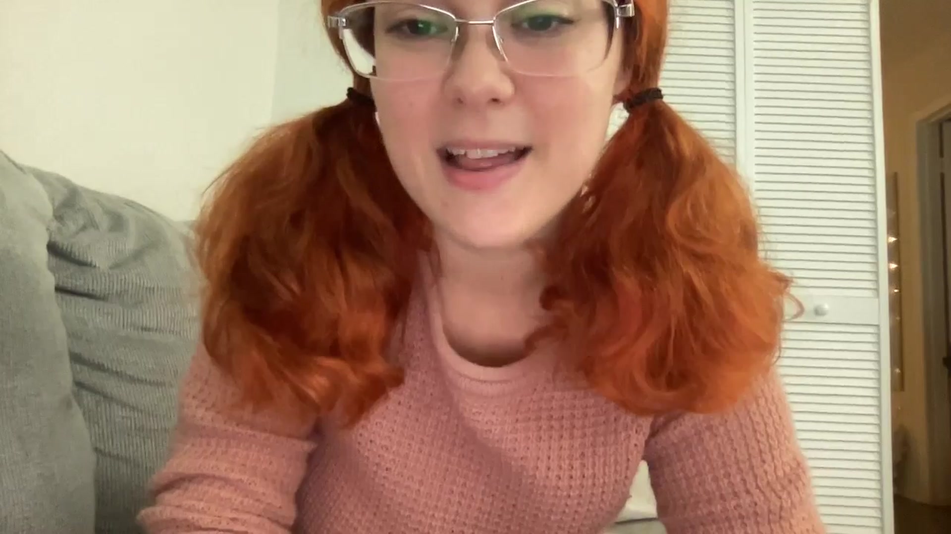 Gallery image thumbnail from Sexy_Sona's myfreecams stream on, 12/11/2025, 19:37 image 14 of 20