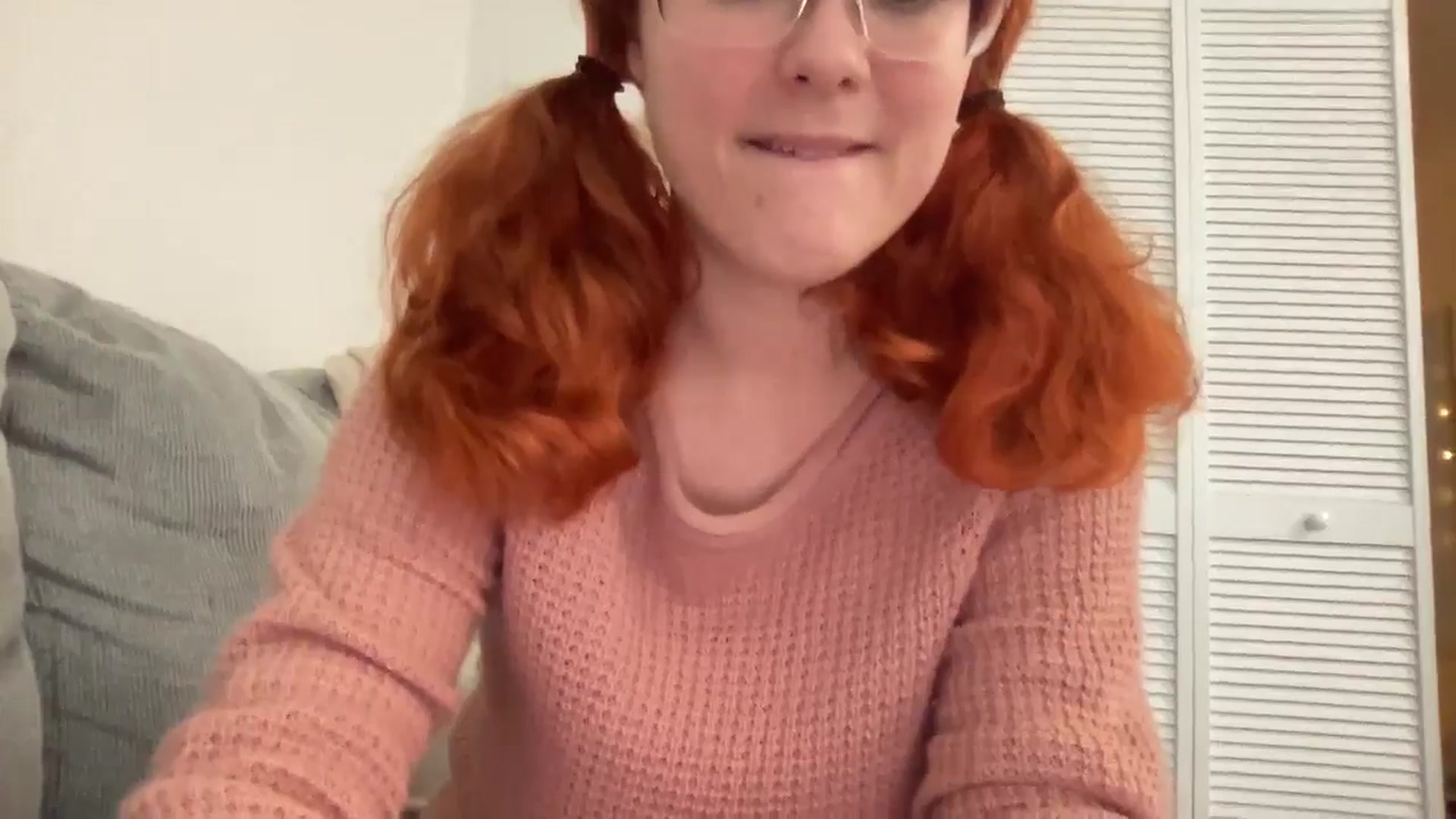 Gallery image thumbnail from Sexy_Sona's myfreecams stream on, 12/11/2025, 20:27 image 18 of 20