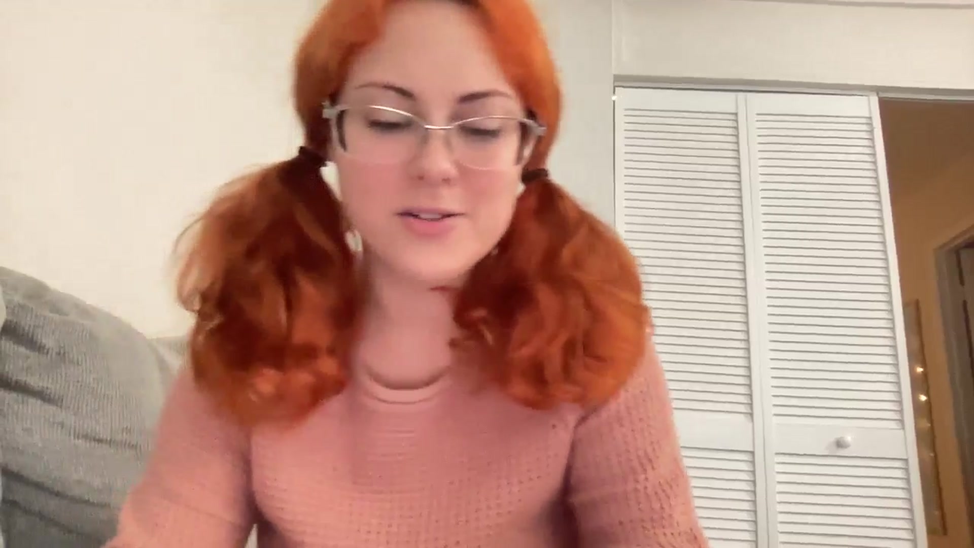 Gallery image thumbnail from Sexy_Sona's myfreecams stream on, 12/11/2025, 20:27 image 2 of 20