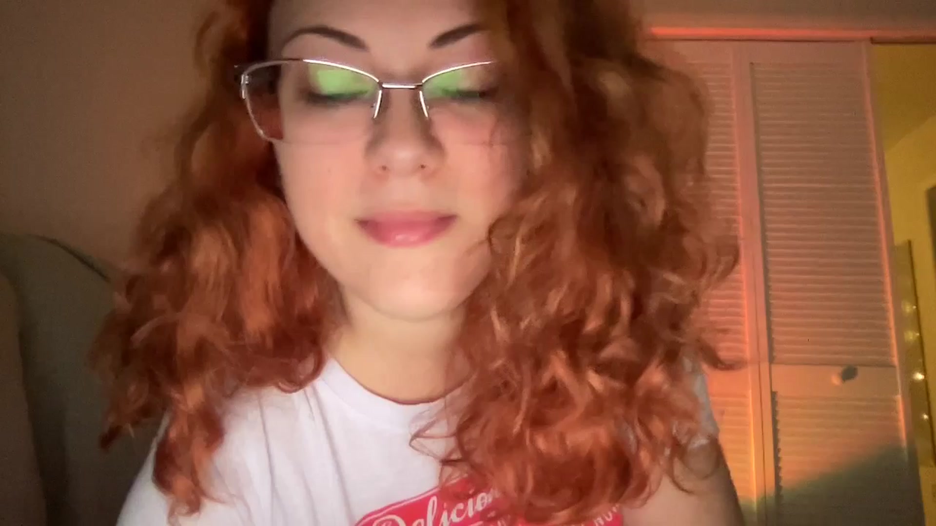 Gallery image thumbnail from Sexy_Sona's myfreecams stream on, 12/29/2025, 19:15 image 6 of 20