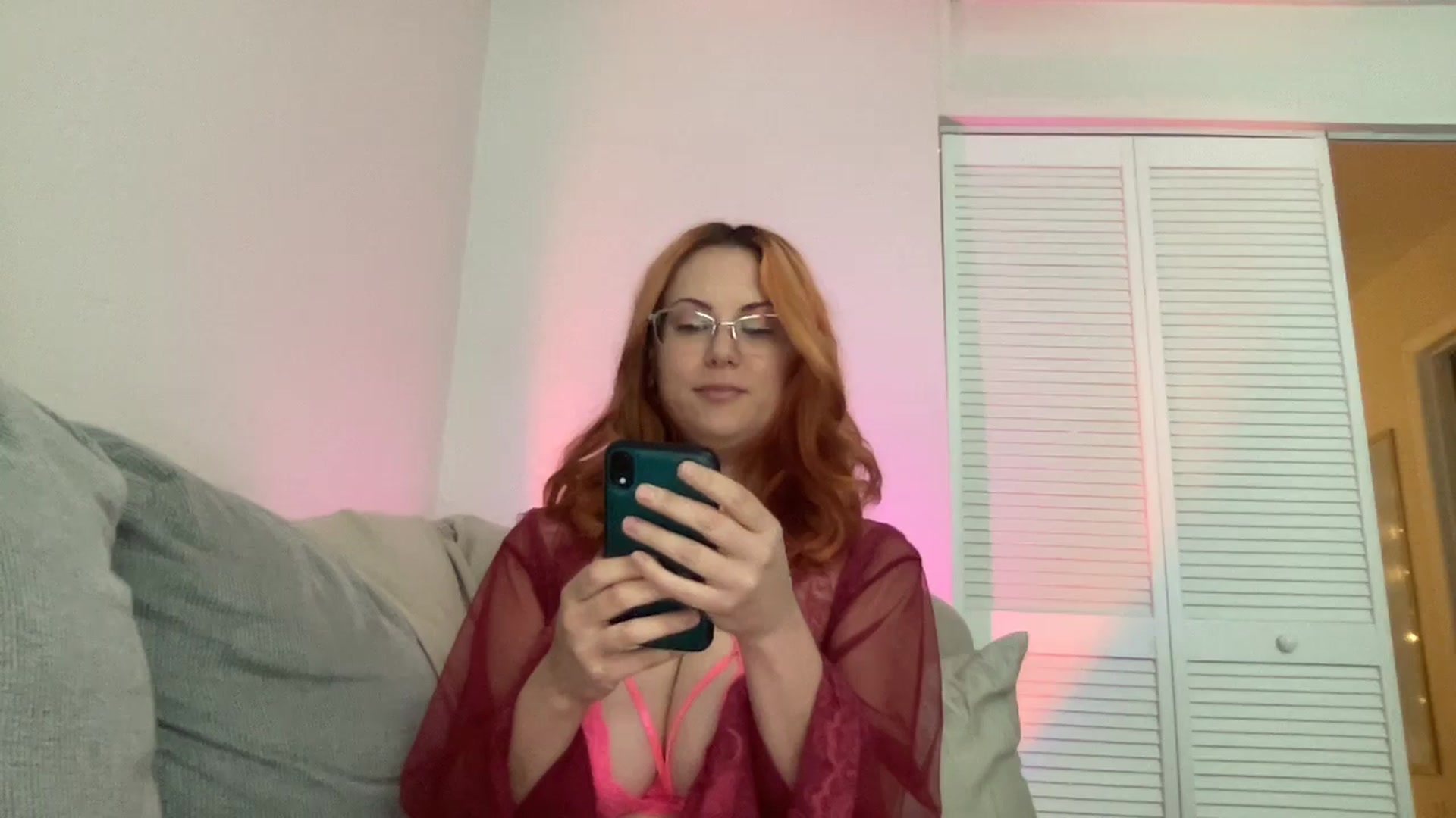 Gallery image thumbnail from Sexy_Sona's myfreecams stream on, 12/31/2025, 18:28 image 13 of 20