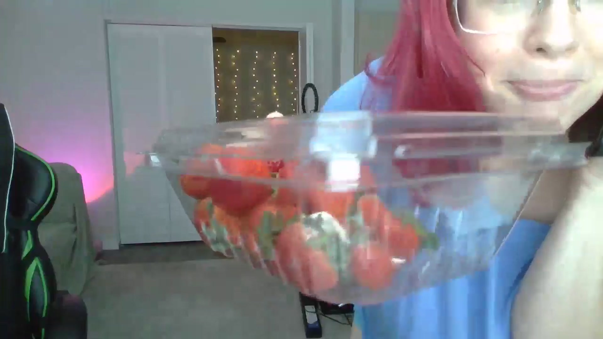 Gallery image thumbnail from Sexy_Sona's myfreecams stream on, 01/13/2026, 19:33 image 14 of 20