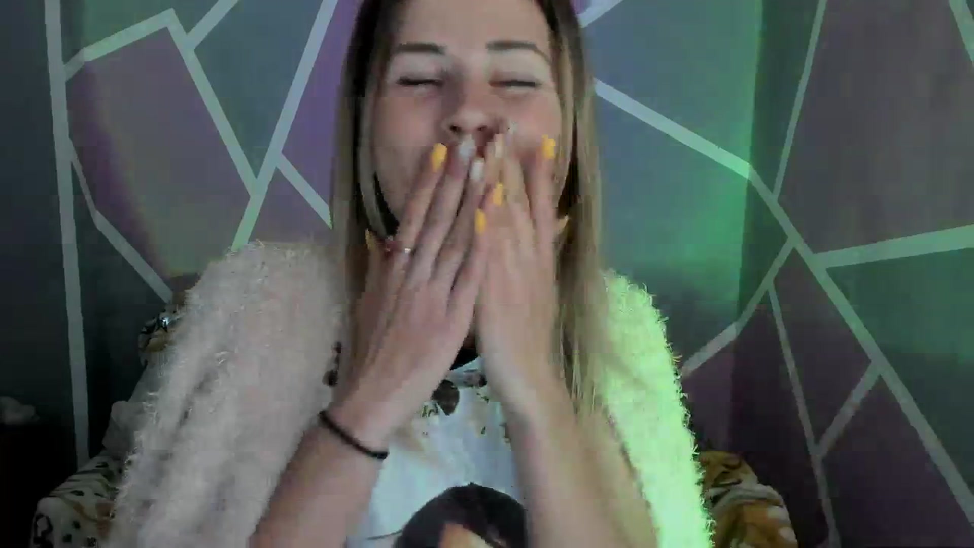Gallery image thumbnail from Sexy_Ukr's myfreecams stream on, 10/05/2023, 16:41 image 2 of 20