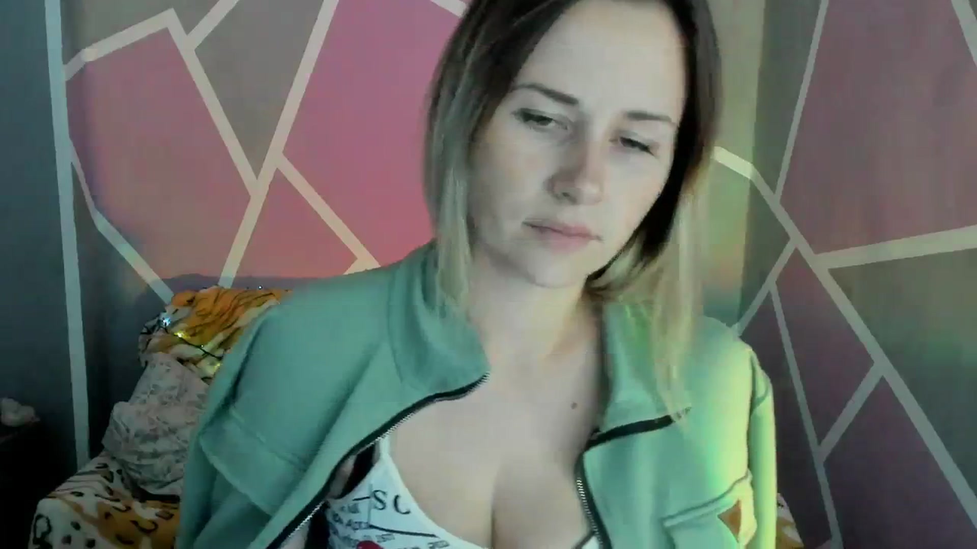 Gallery image thumbnail from Sexy_Ukr's myfreecams stream on, 10/06/2023, 14:33 image 6 of 20