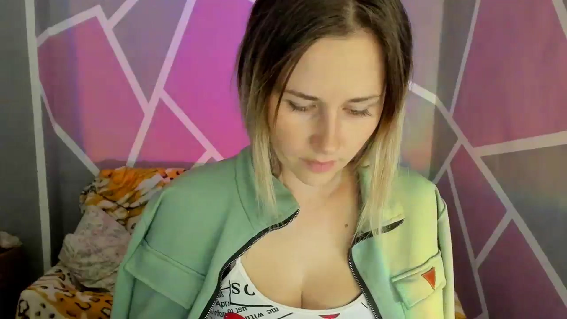 Gallery image thumbnail from Sexy_Ukr's myfreecams stream on, 10/06/2023, 14:33 image 7 of 20