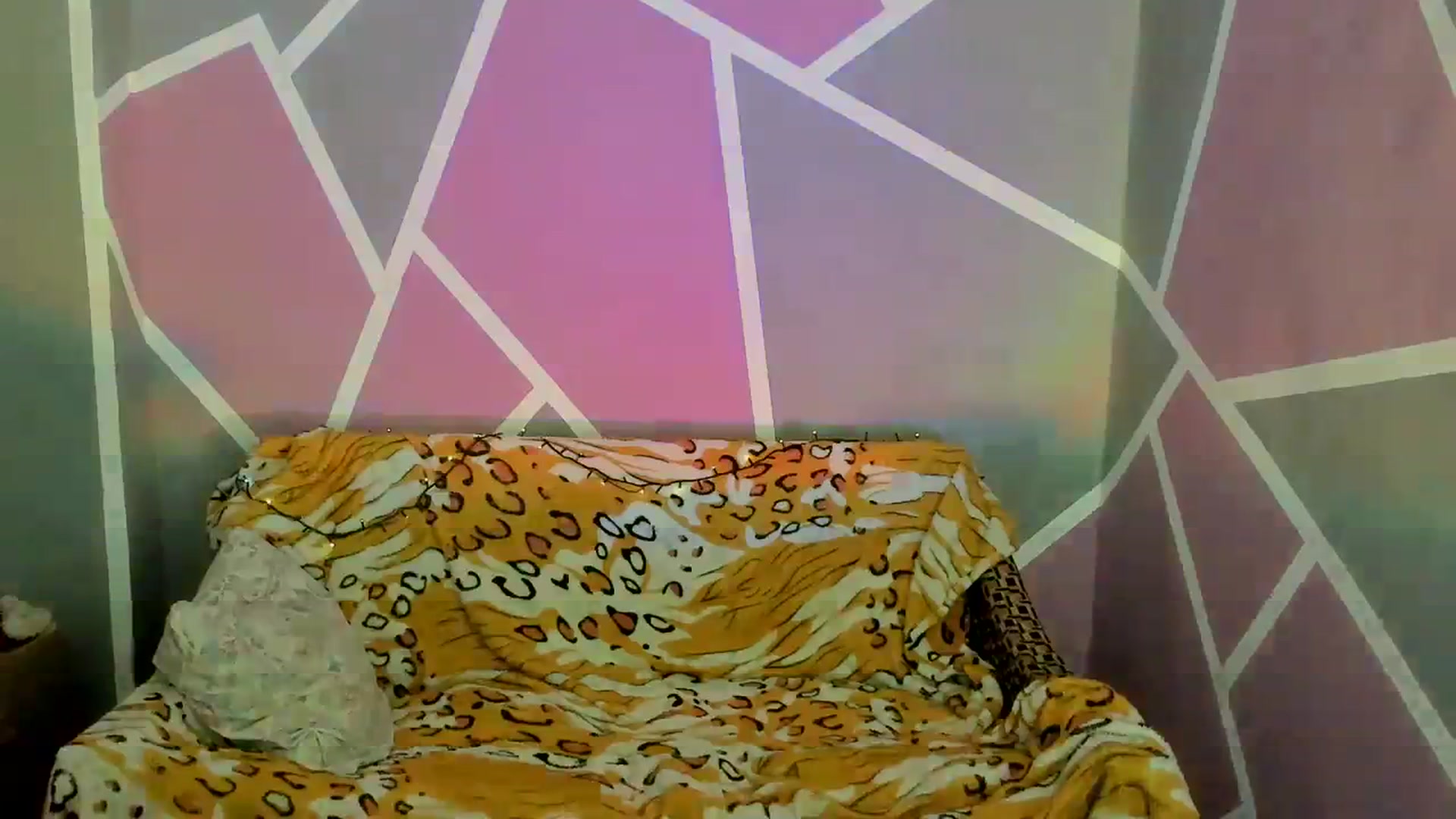 Gallery image thumbnail from Sexy_Ukr's myfreecams stream on, 10/06/2023, 16:17 image 9 of 20