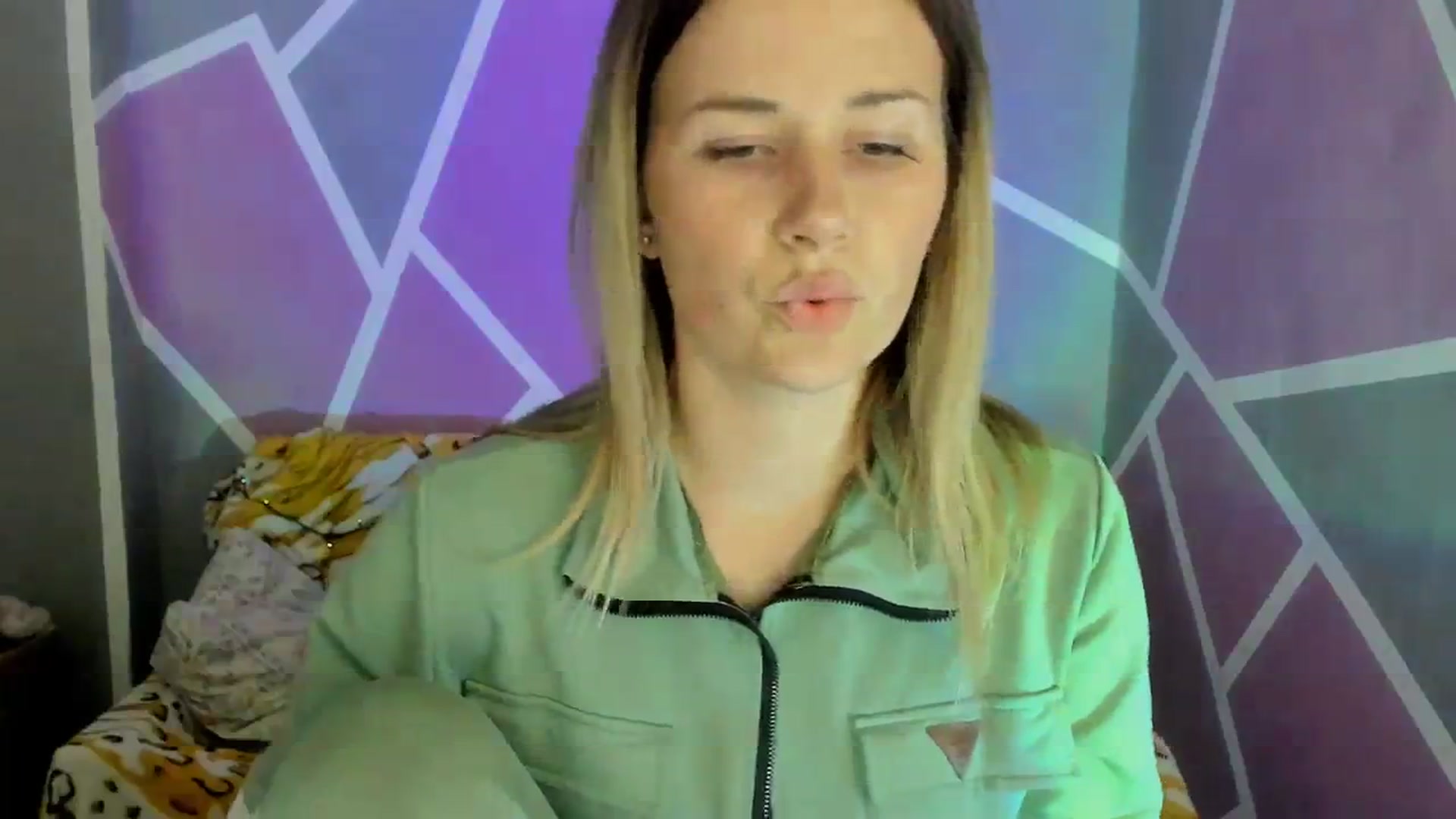 Gallery image thumbnail from Sexy_Ukr's myfreecams stream on, 10/06/2023, 16:17 image 11 of 20
