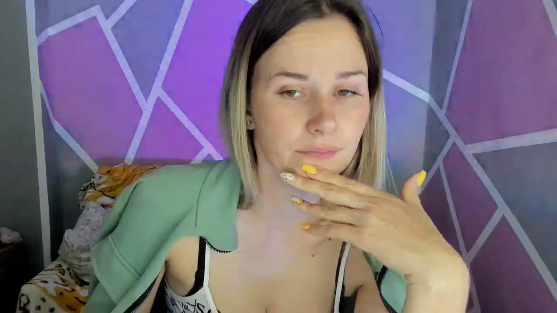Gallery image thumbnail from Sexy_Ukr's myfreecams stream on, 10/06/2023, 16:17 image 3 of 20