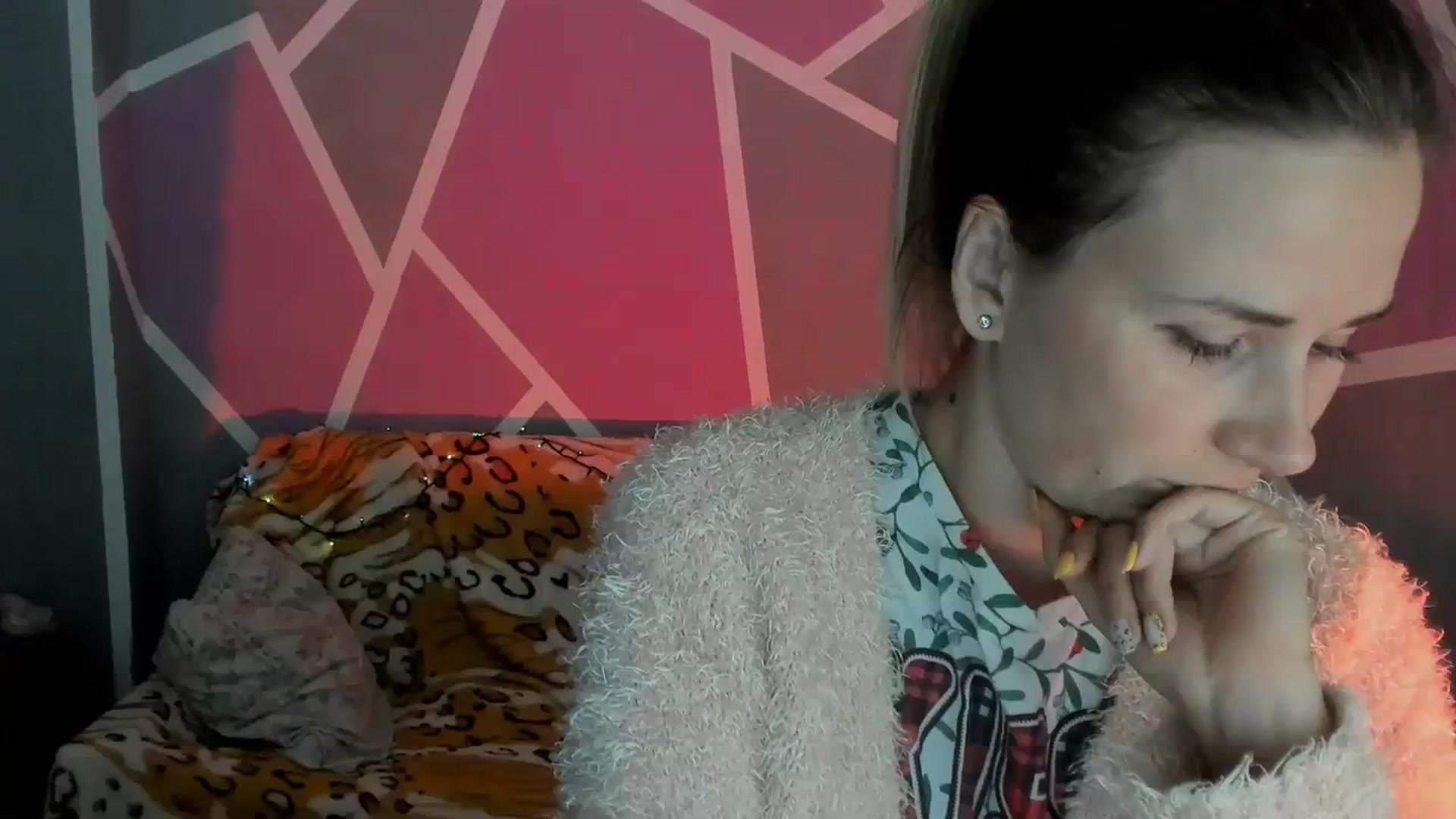 Gallery image thumbnail from Sexy_Ukr's myfreecams stream on, 10/07/2023, 15:34 image 13 of 20