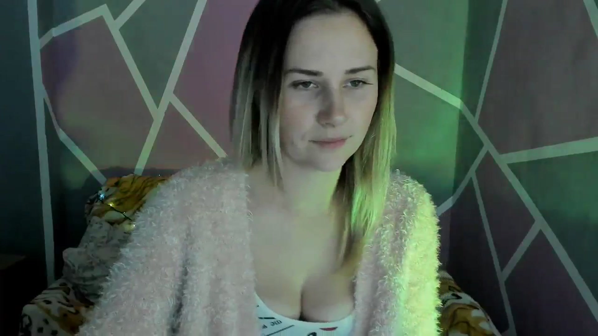 Gallery image thumbnail from Sexy_Ukr's myfreecams stream on, 10/14/2023, 14:27 image 4 of 20