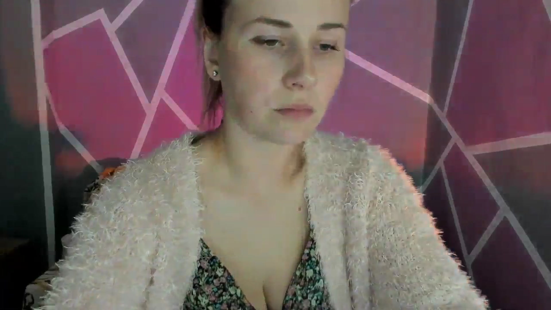 Gallery image thumbnail from Sexy_Ukr's myfreecams stream on, 10/15/2023, 16:43 image 3 of 20