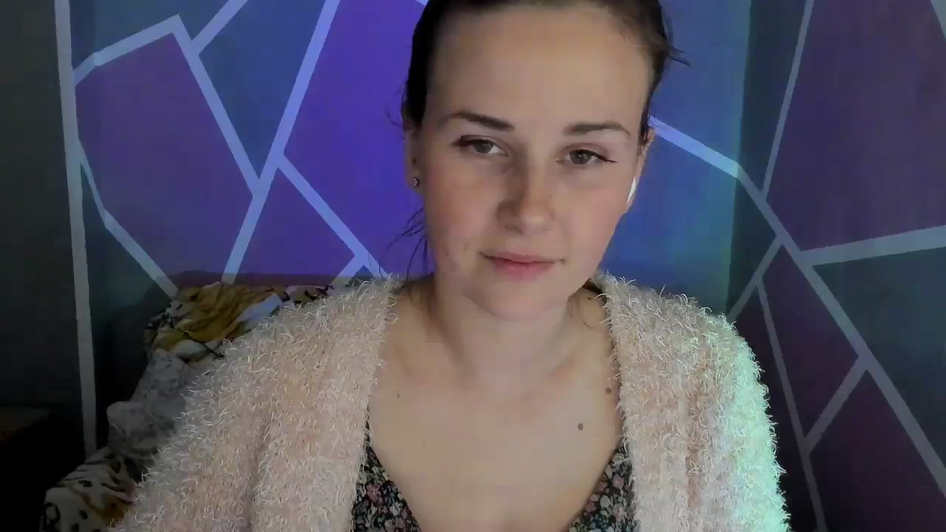Gallery image thumbnail from Sexy_Ukr's myfreecams stream on, 10/15/2023, 16:43 image 10 of 20